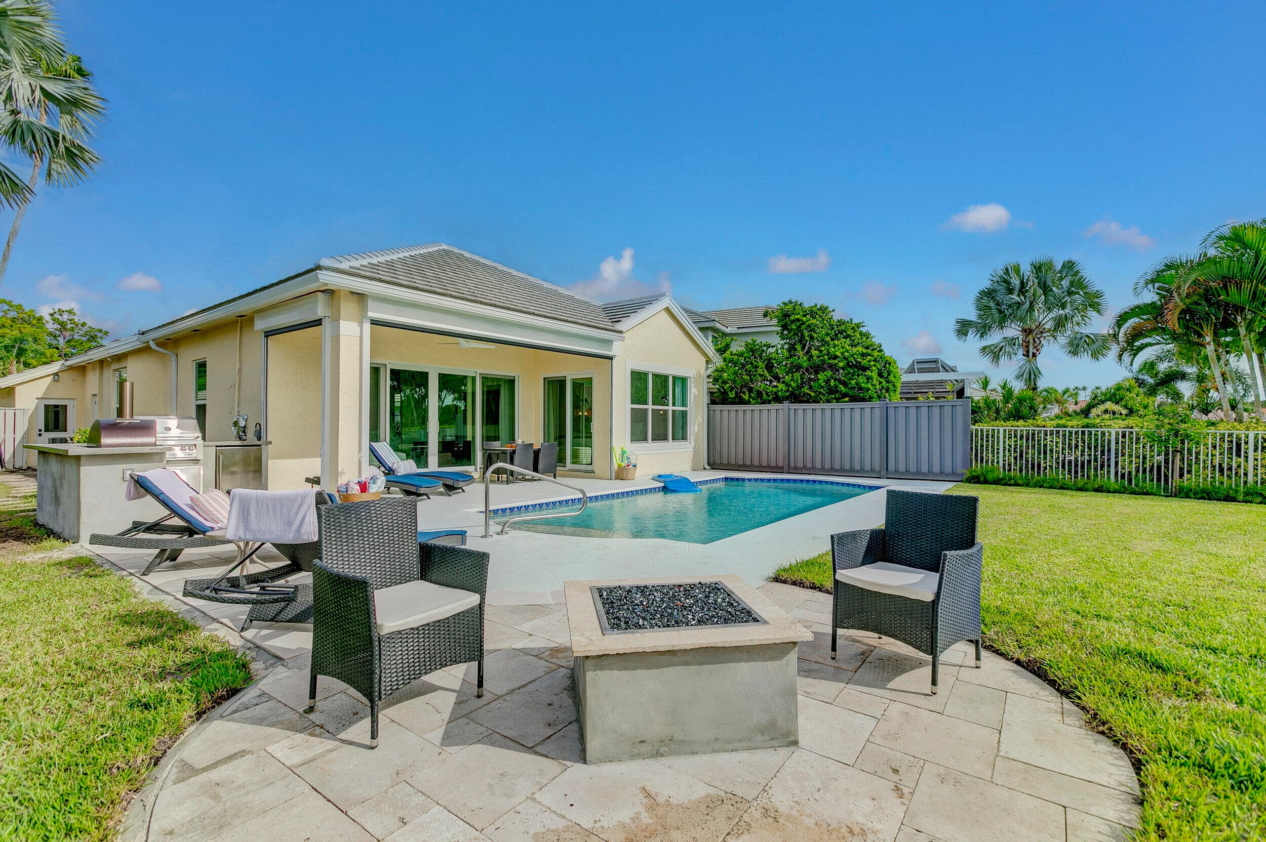 605 Masters Way, Palm Beach Gardens, FL 33418 — photo 59 of 81
