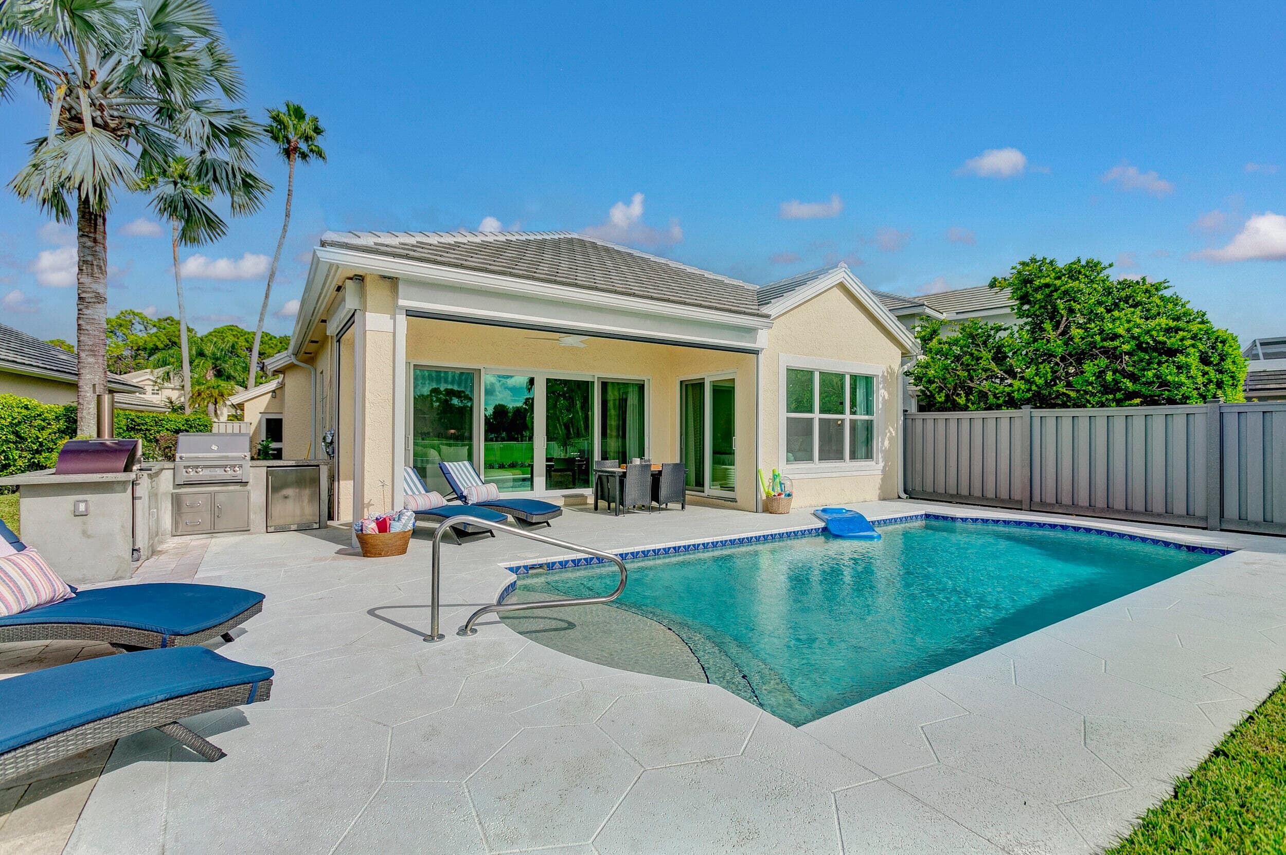 605 Masters Way, Palm Beach Gardens, FL 33418 — photo 60 of 81