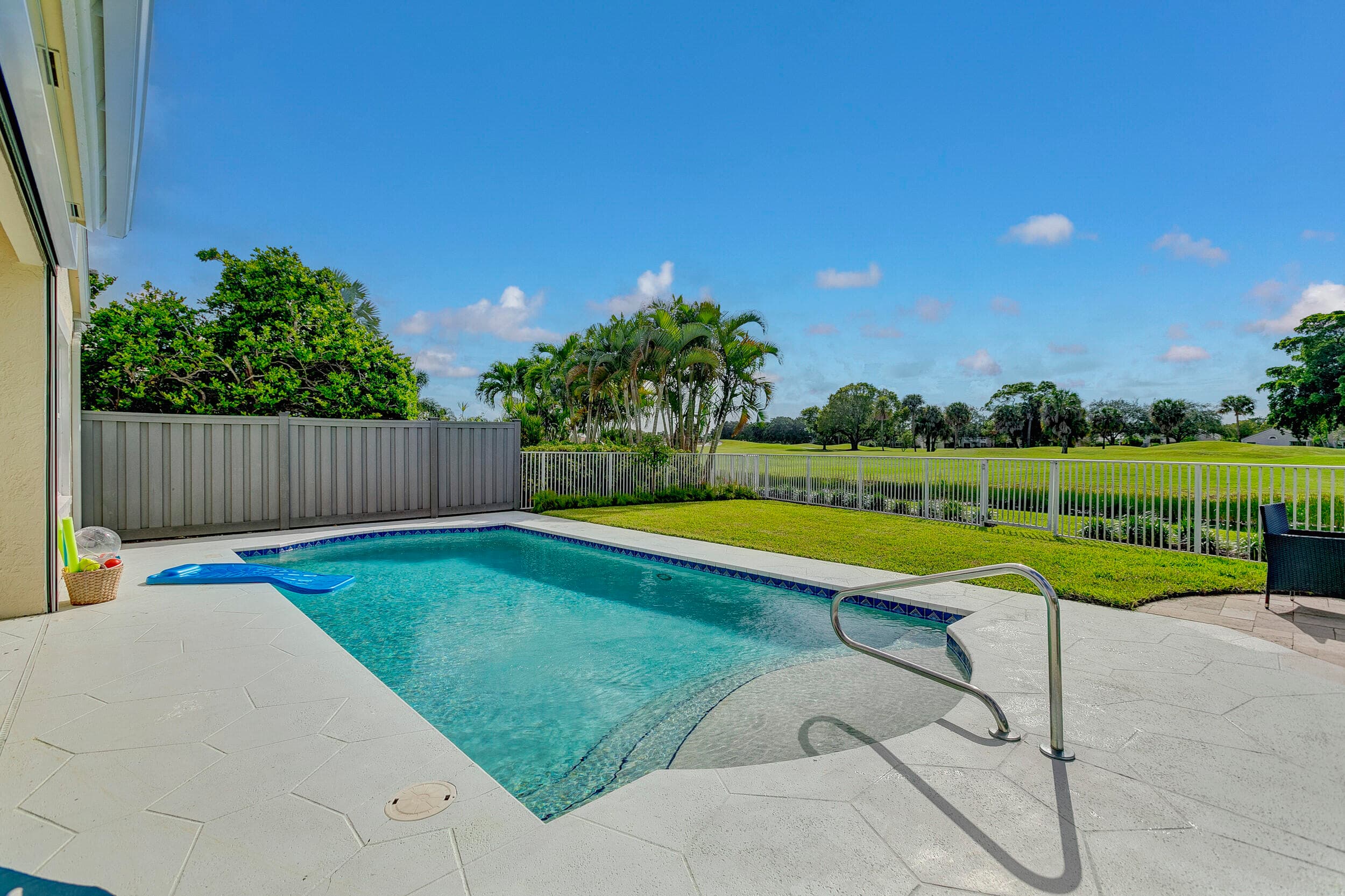 605 Masters Way, Palm Beach Gardens, FL 33418 — photo 68 of 81