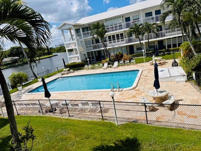 1150 NW 30th Court NW 203, Wilton Manors, FL 33311 — photo 1 of 12