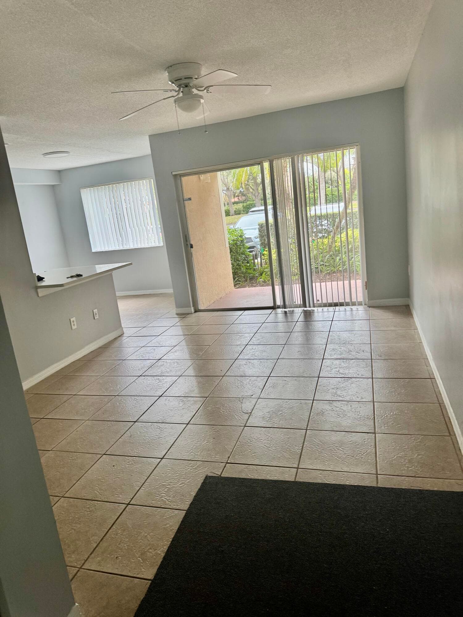1670 N 42nd Circle 105, Vero Beach, FL 32967 — photo 3 of 7