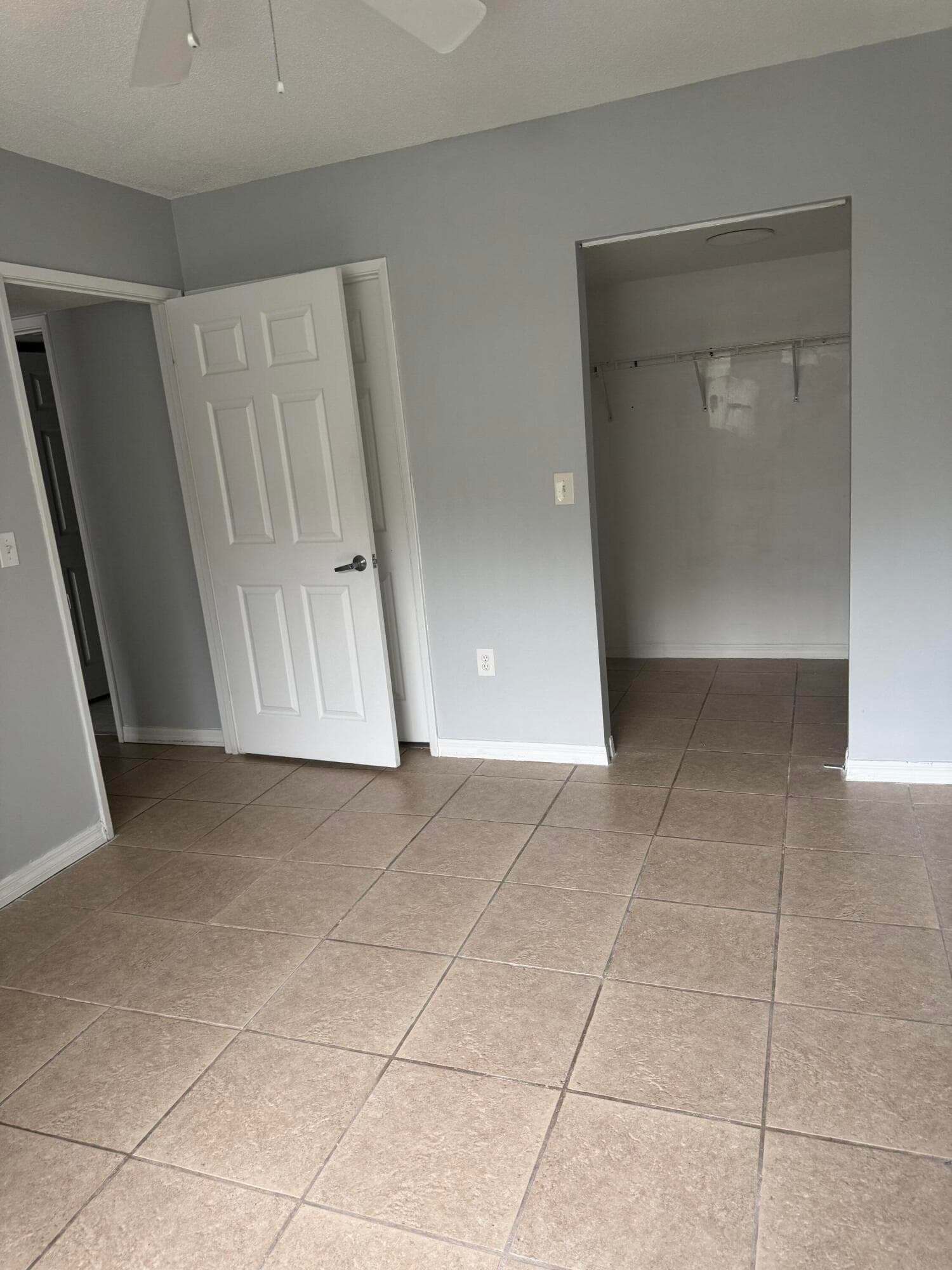 1670 N 42nd Circle 105, Vero Beach, FL 32967 — photo 2 of 7