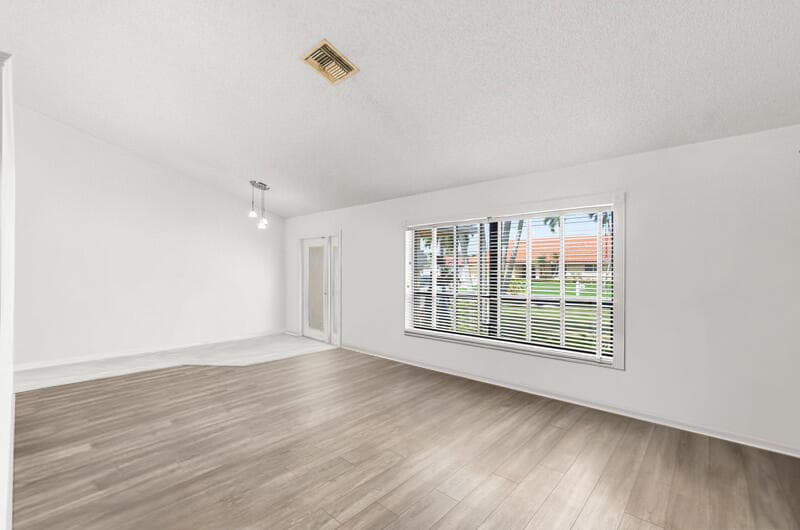 6016 Sunberry Circle, Boynton Beach, FL 33437 — photo 4 of 43