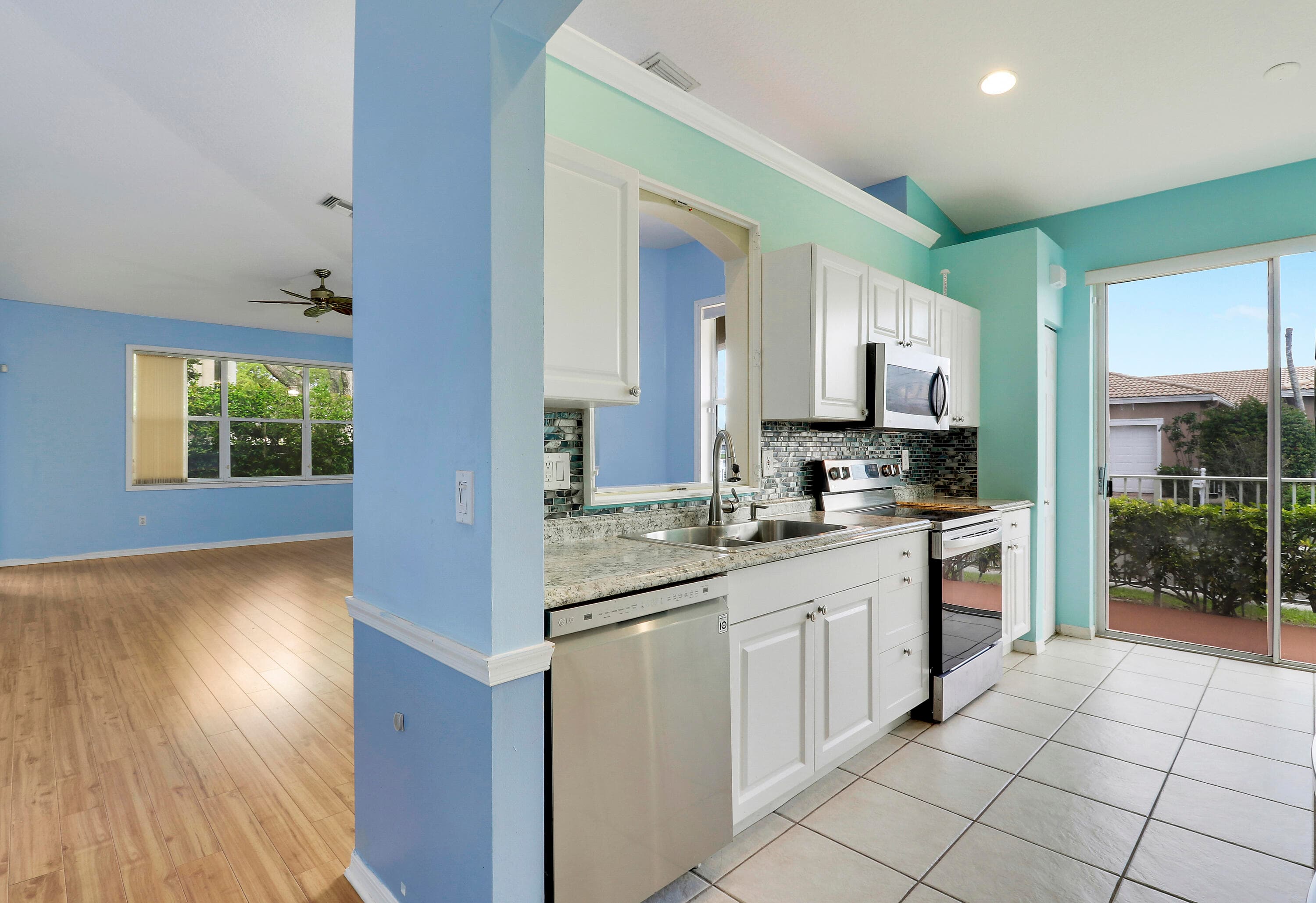 2199 Man Of War, West Palm Beach, FL 33411 — photo 9 of 18