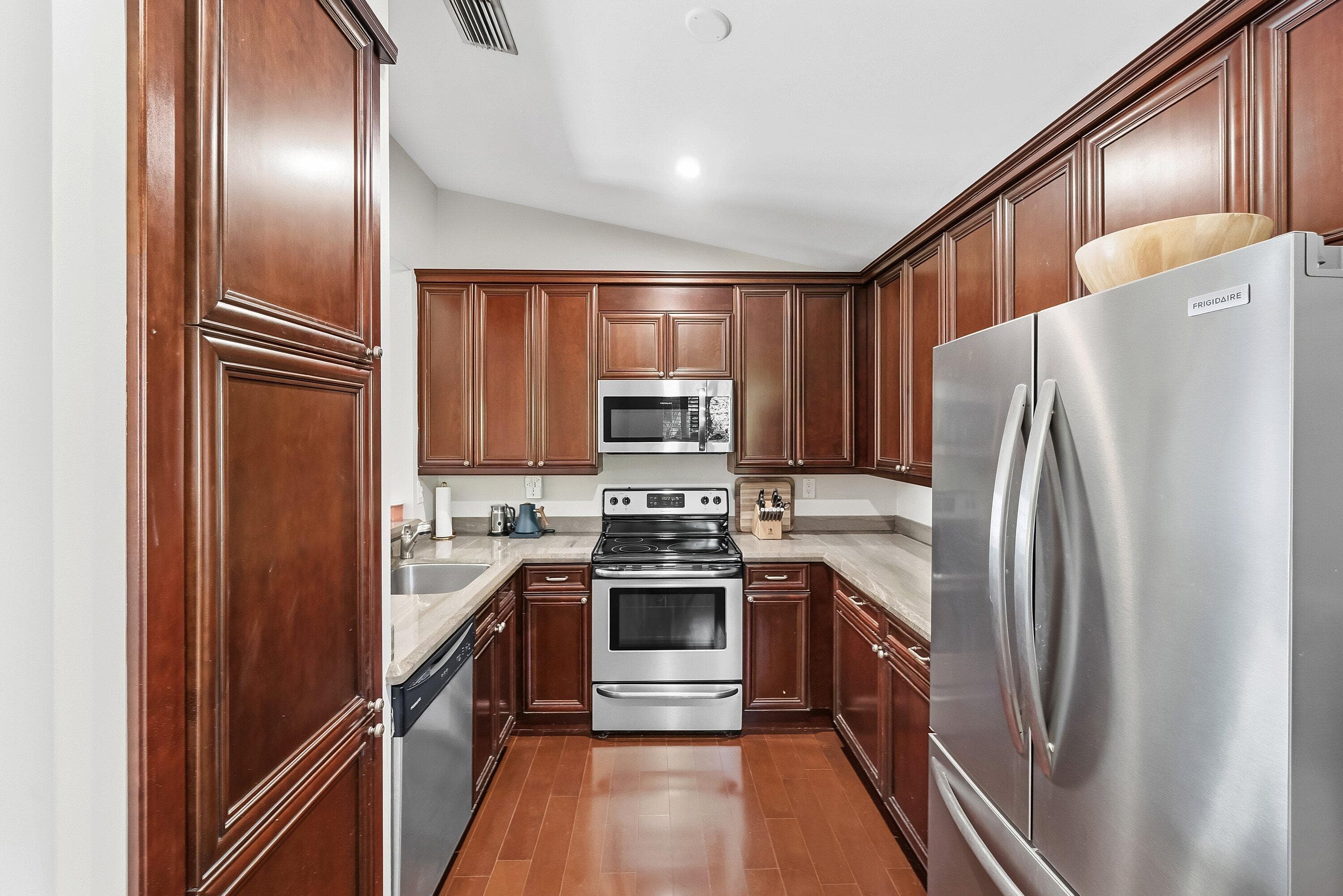 2579 Bedford Mews Drive, Wellington, FL 33414 — photo 10 of 27