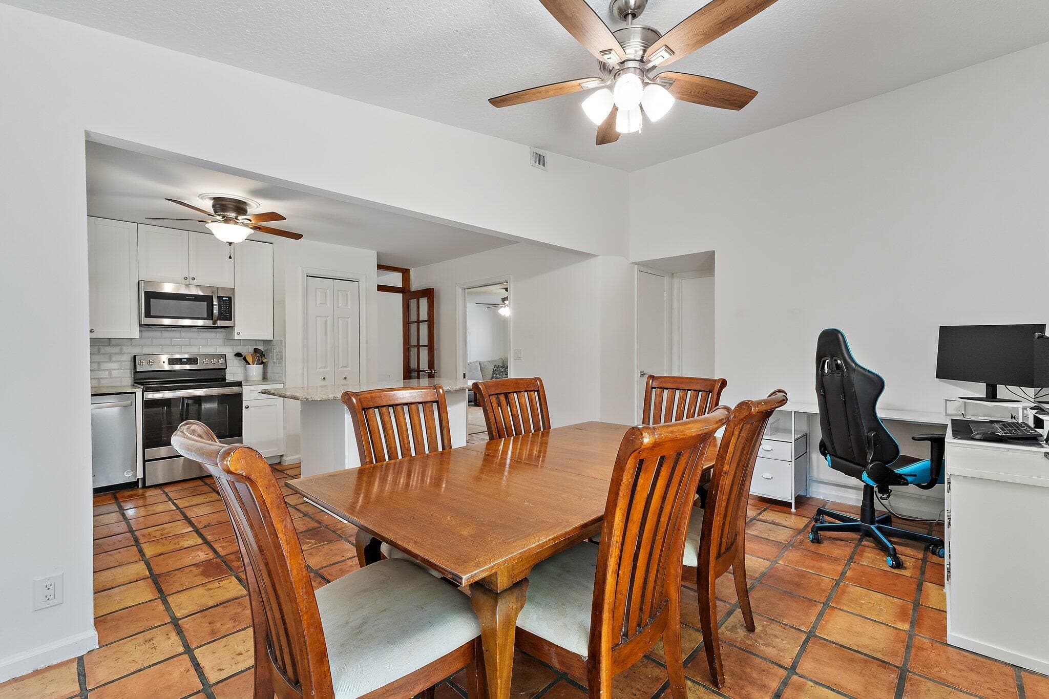 1007 Raintree Lane, Palm Beach Gardens, FL 33410 — photo 15 of 58