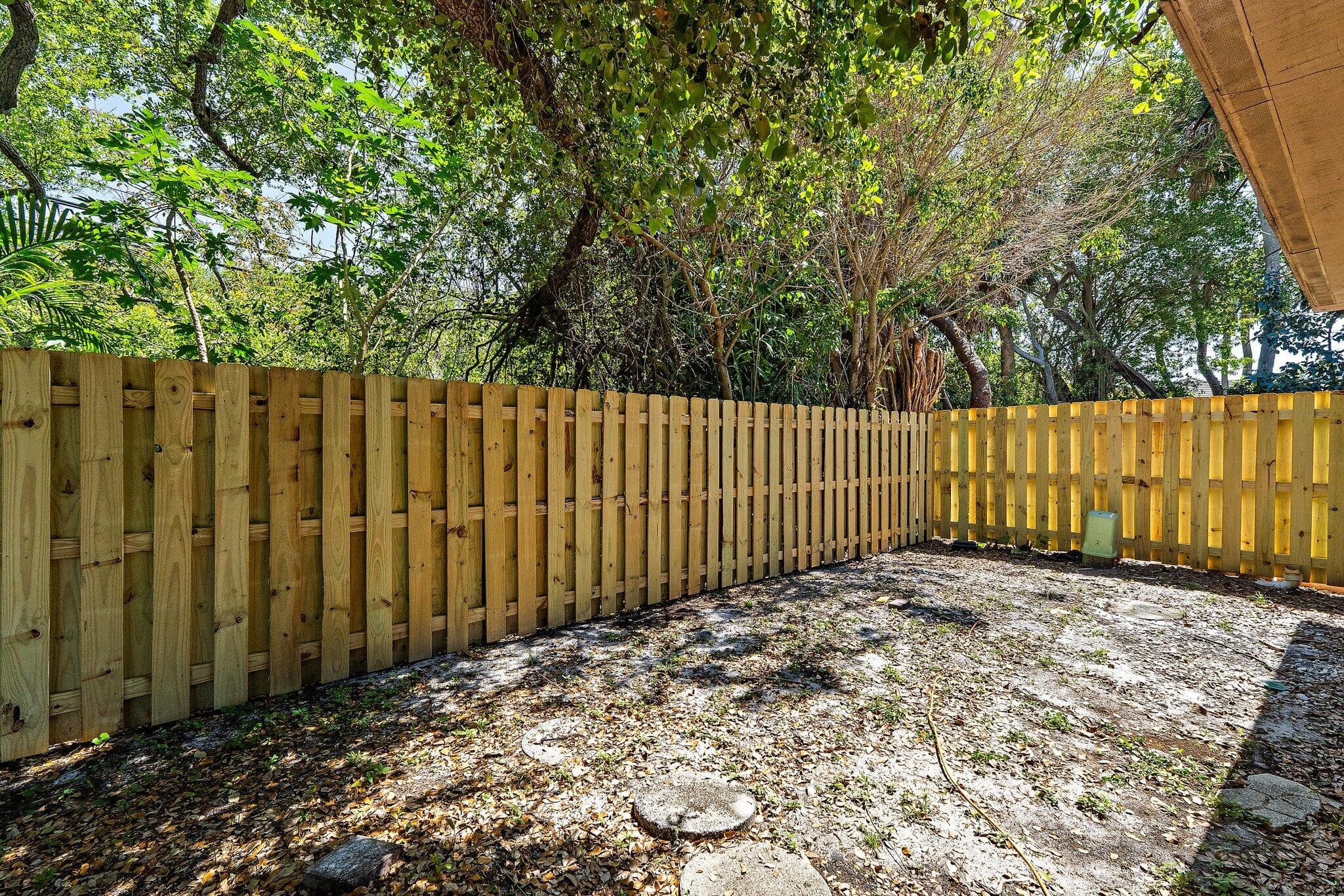1007 Raintree Lane, Palm Beach Gardens, FL 33410 — photo 45 of 58