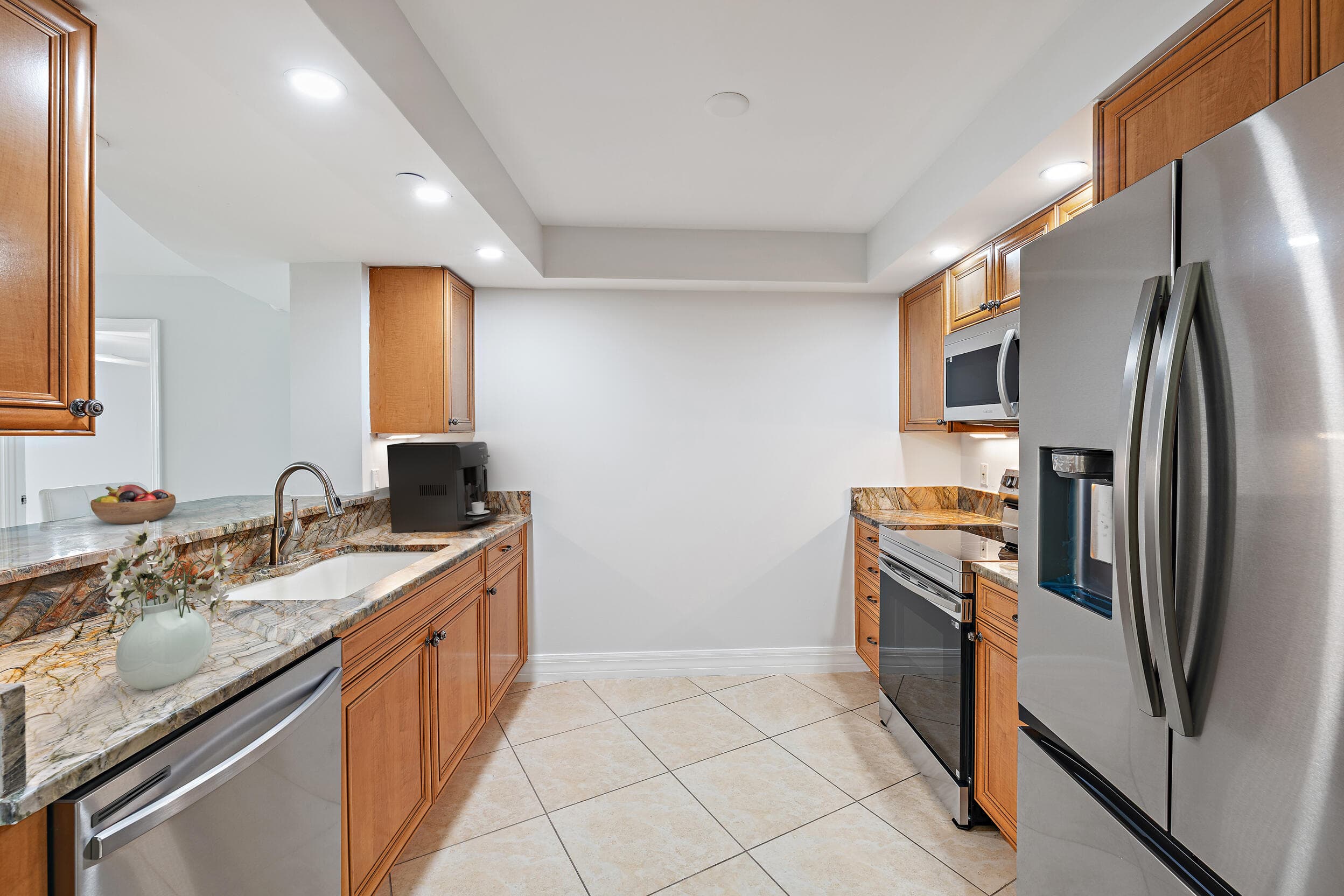 3000 N Ocean Drive 17d, Riviera Beach, FL 33404 — photo 9 of 38
