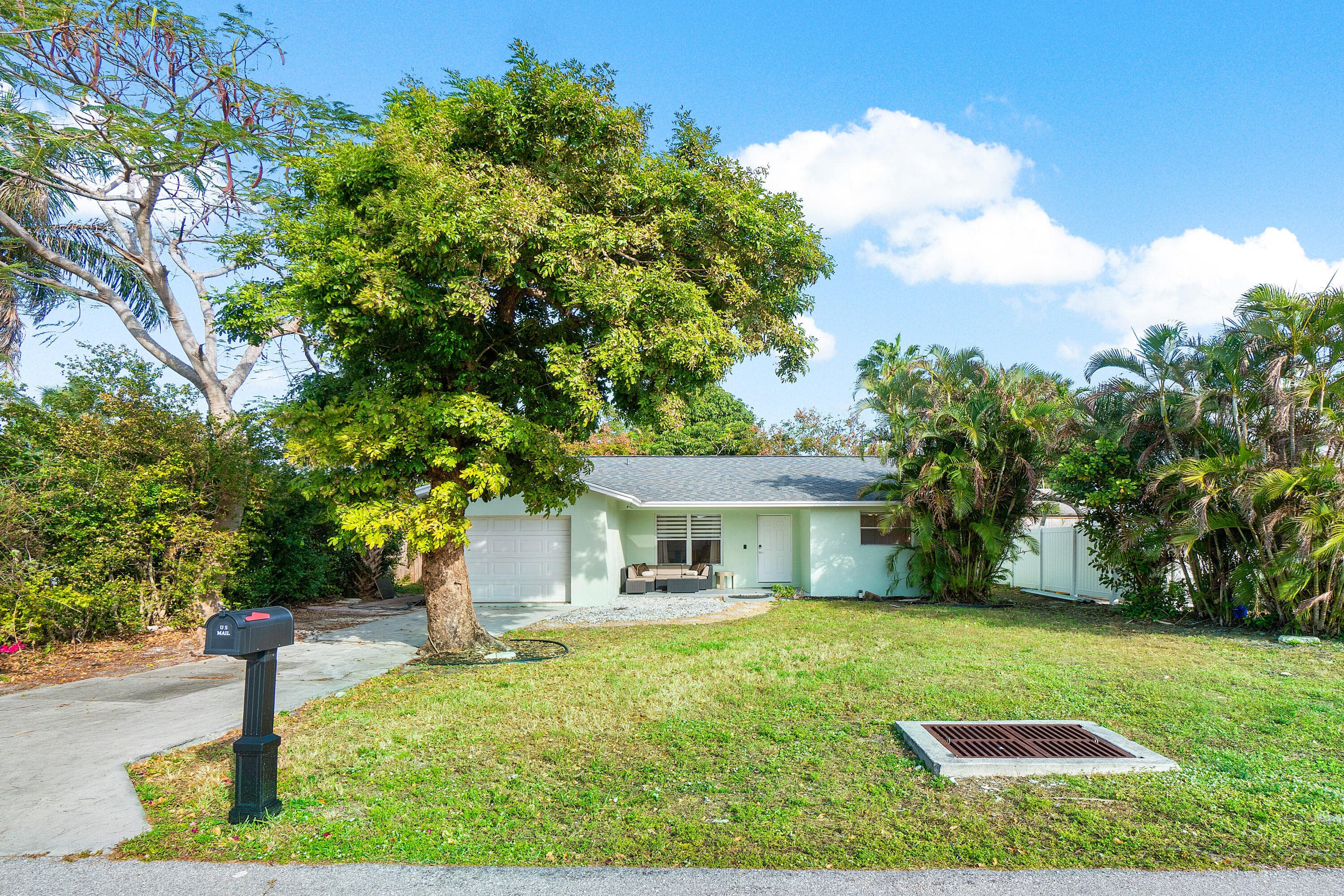 411 SW 1st Avenue, Boynton Beach, FL 33435 — photo 2 of 27