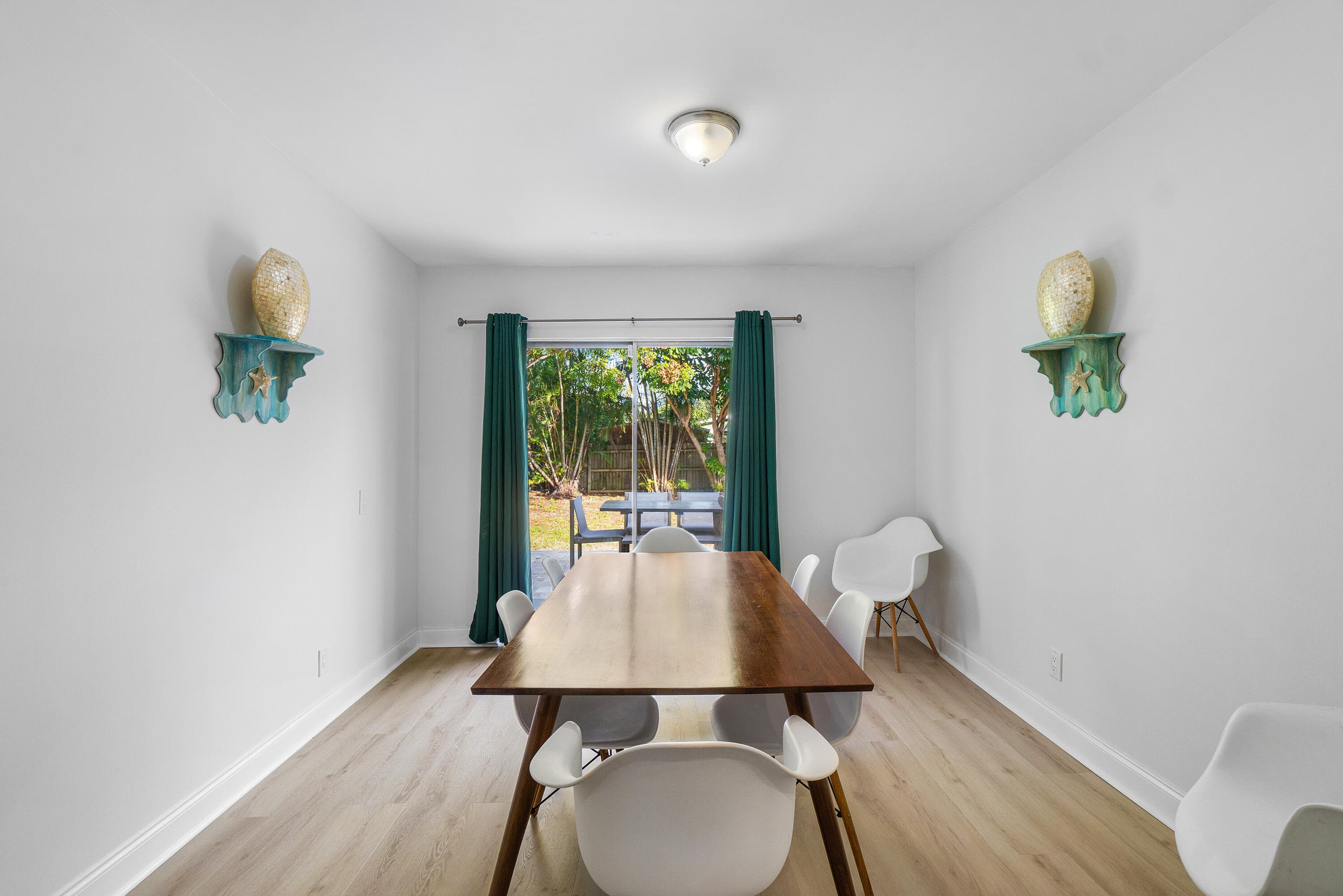 411 SW 1st Avenue, Boynton Beach, FL 33435 — photo 14 of 27