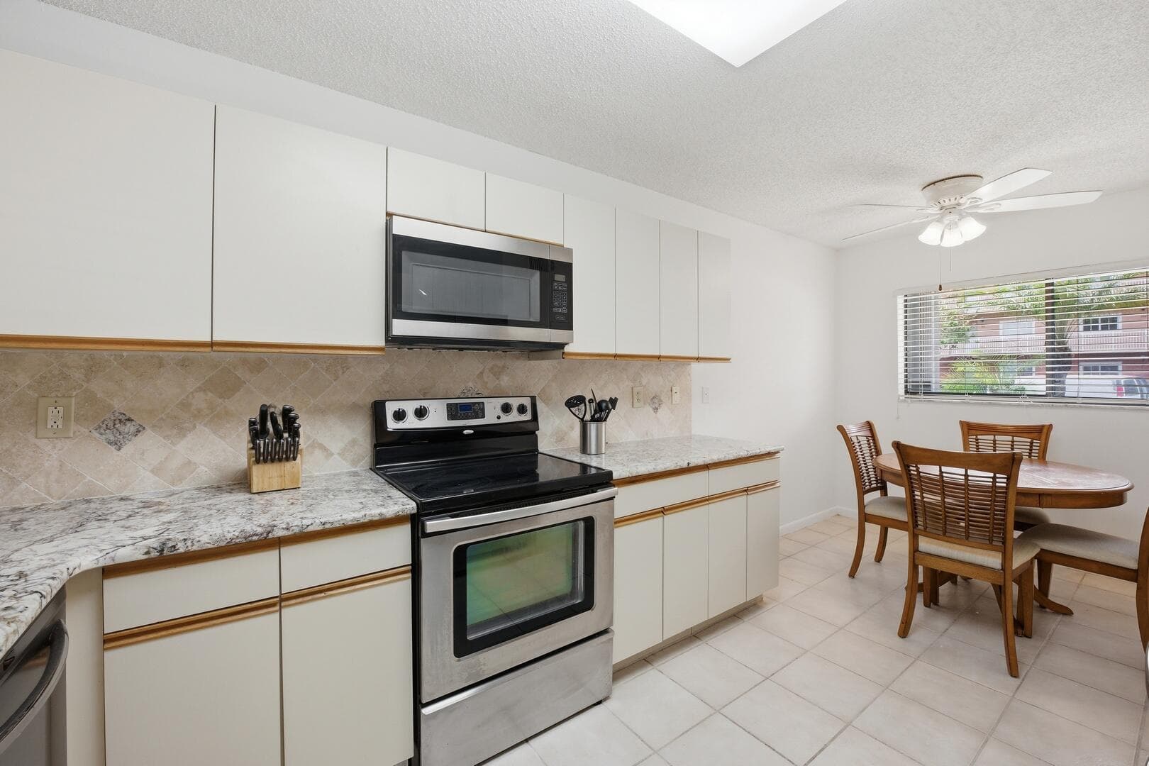 4725 Lucerne Lakes Blvd Boulevard E 110, Lake Worth, FL 33467 — photo 12 of 52