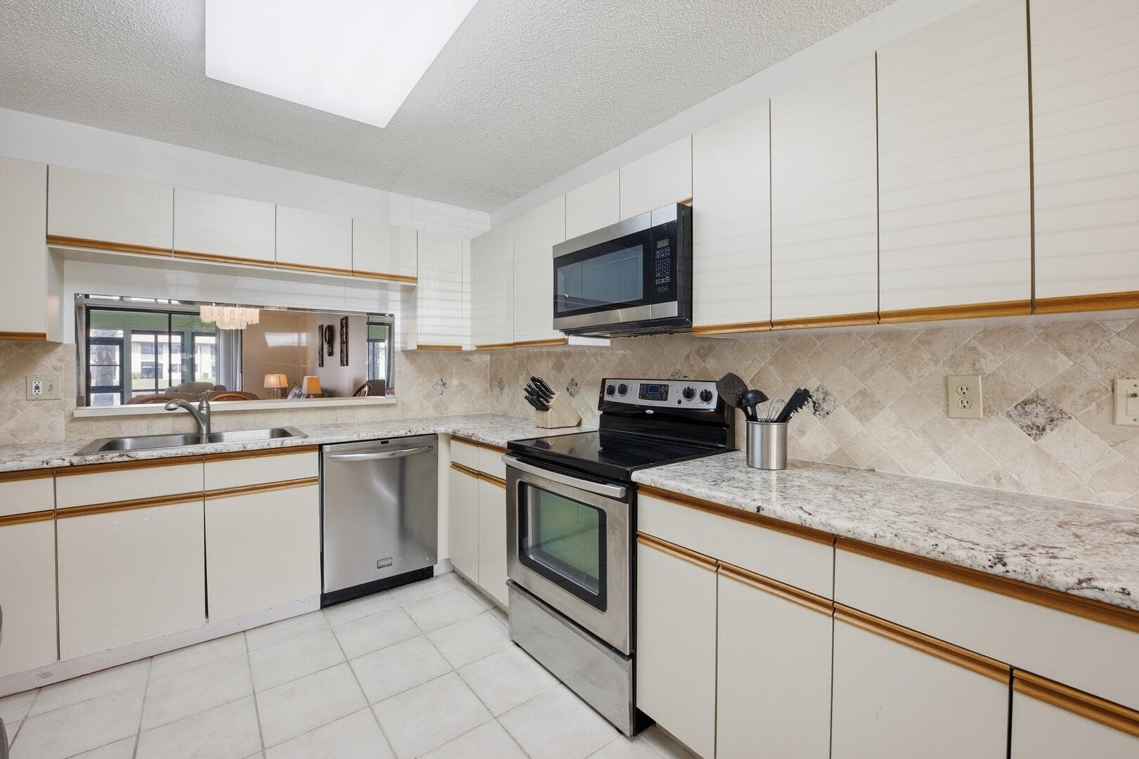 4725 Lucerne Lakes Blvd Boulevard E 110, Lake Worth, FL 33467 — photo 14 of 52
