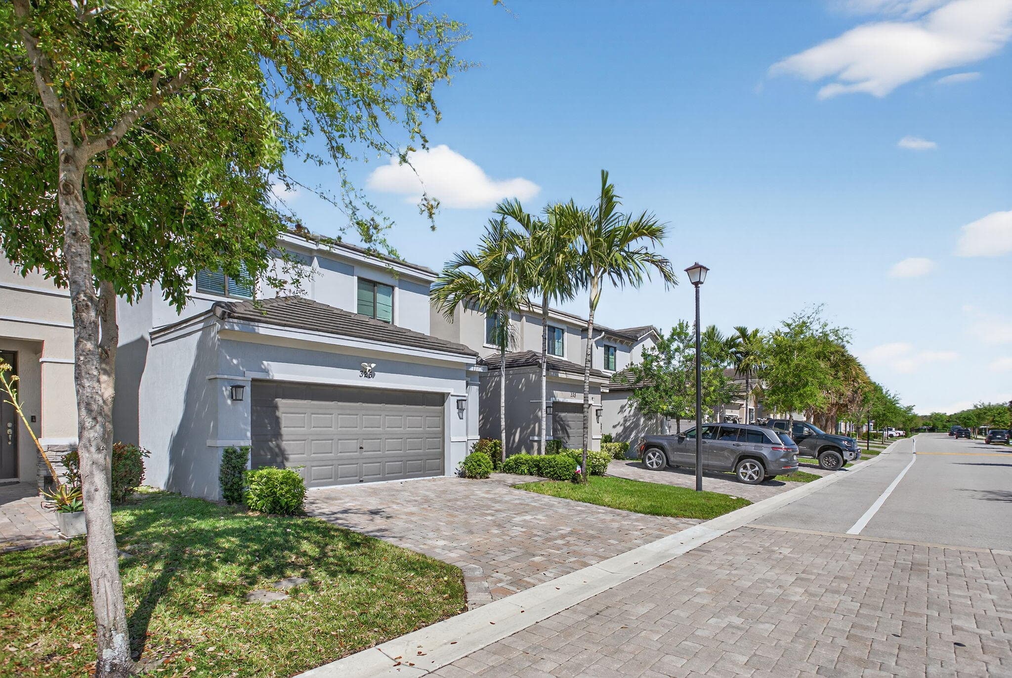325 NW 33rd Lane, Pompano Beach, FL 33069 — photo 3 of 61