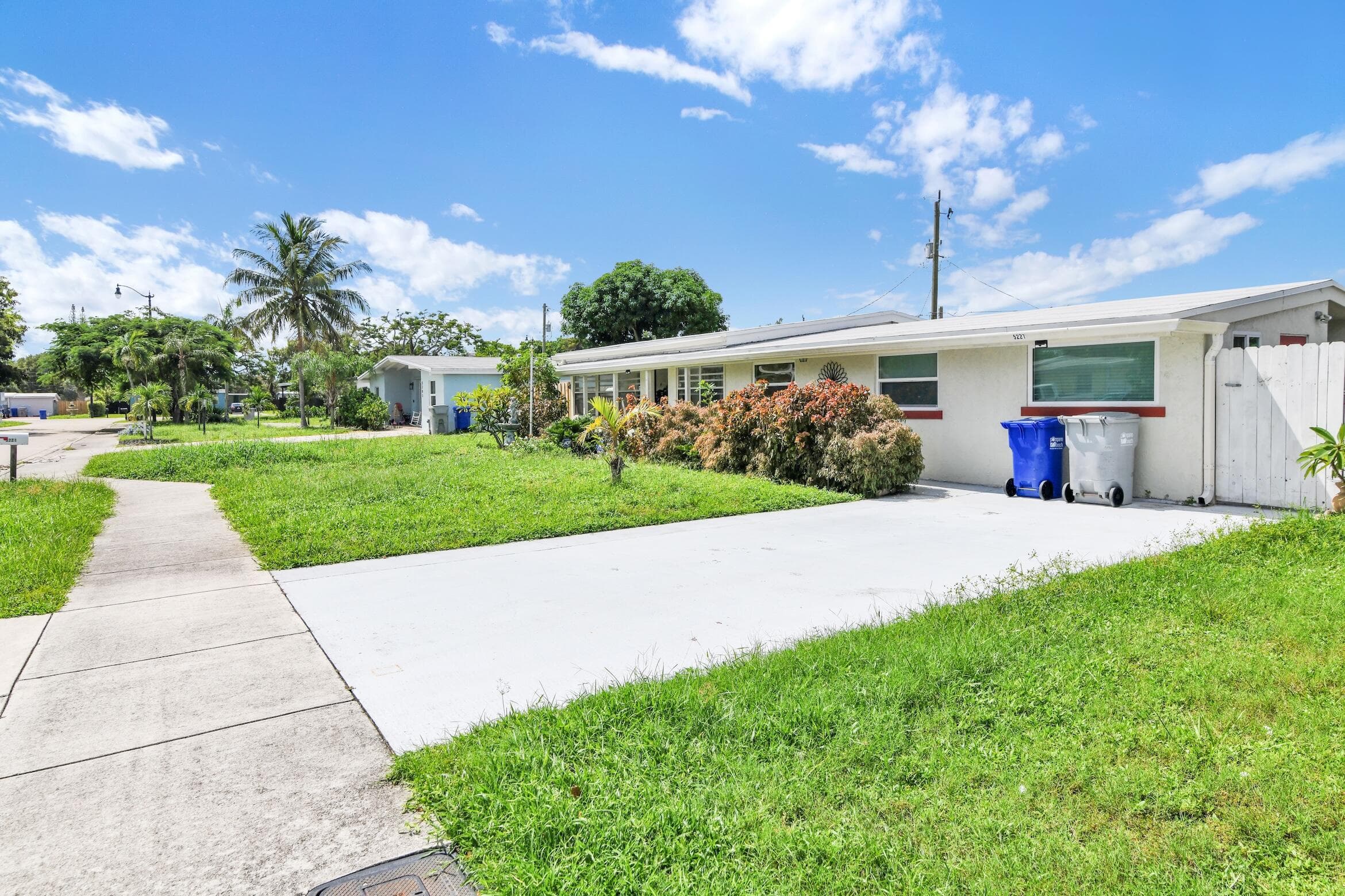 5221 NE 16th Avenue, Pompano Beach, FL 33064 — photo 5 of 46