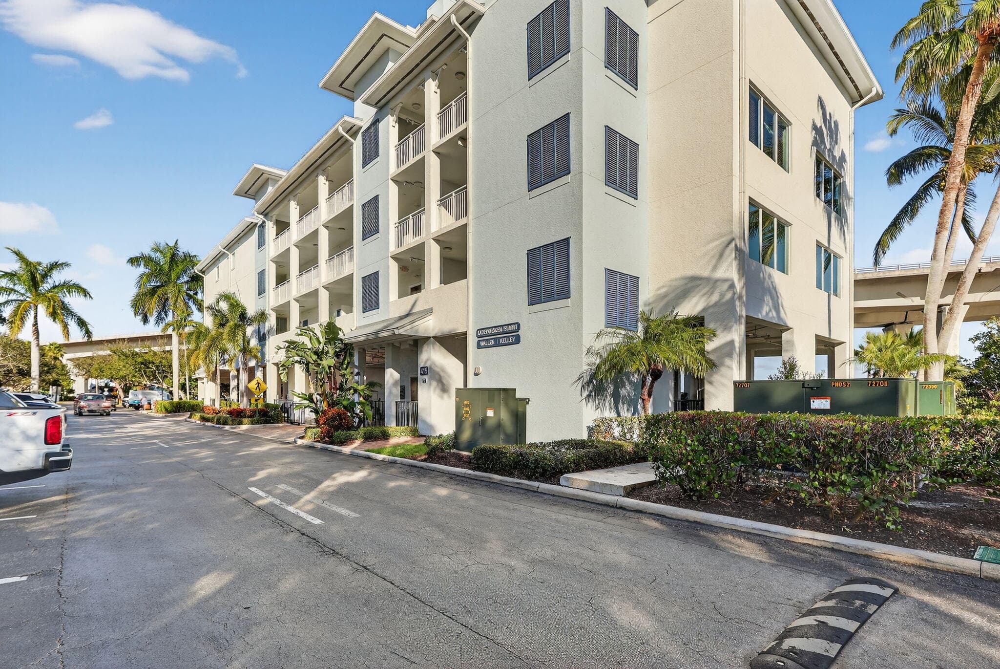 415 NW Flagler Avenue 403, Stuart, FL 34994 — photo 3 of 52