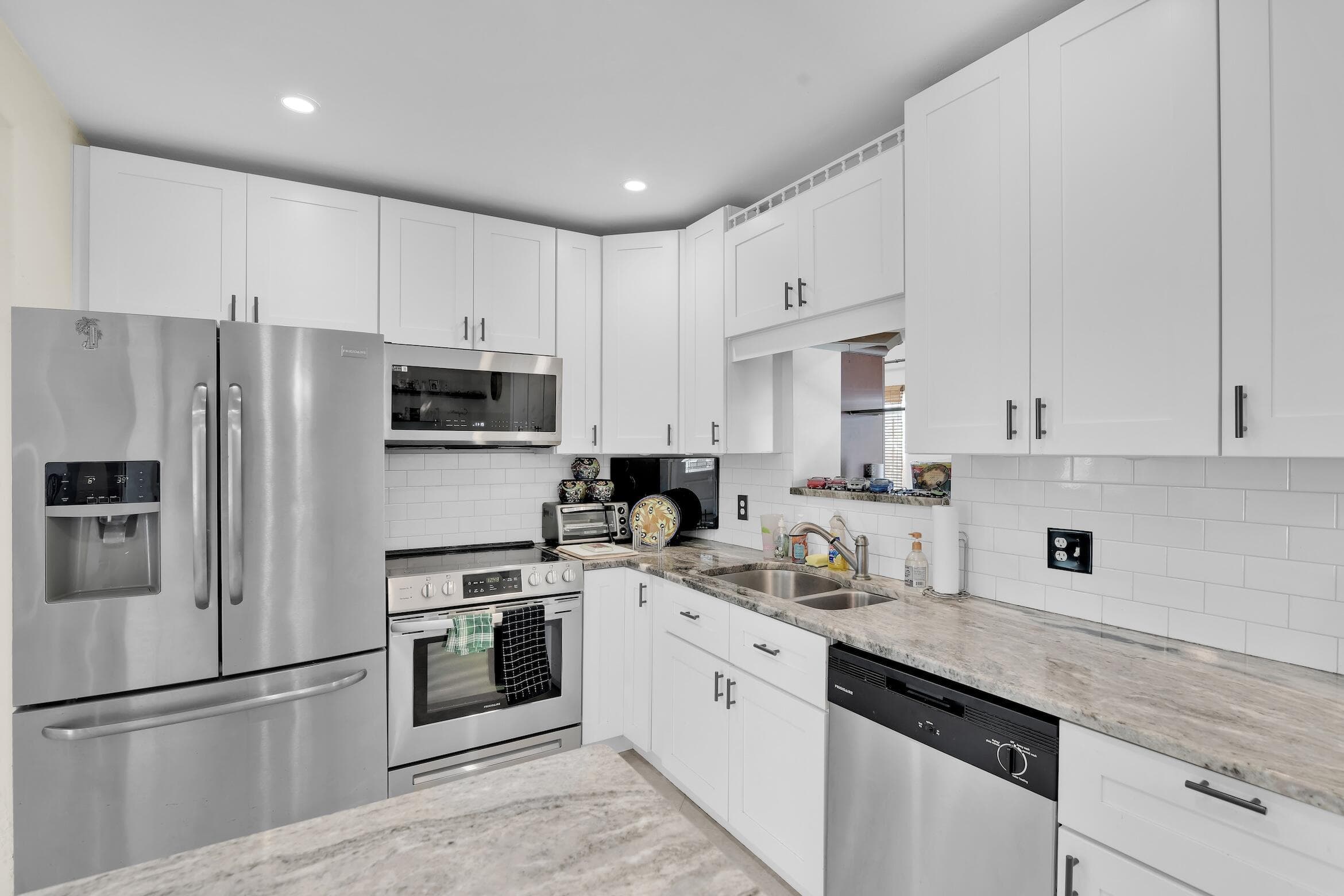 5221 NE 16th Avenue, Pompano Beach, FL 33064 — photo 15 of 46