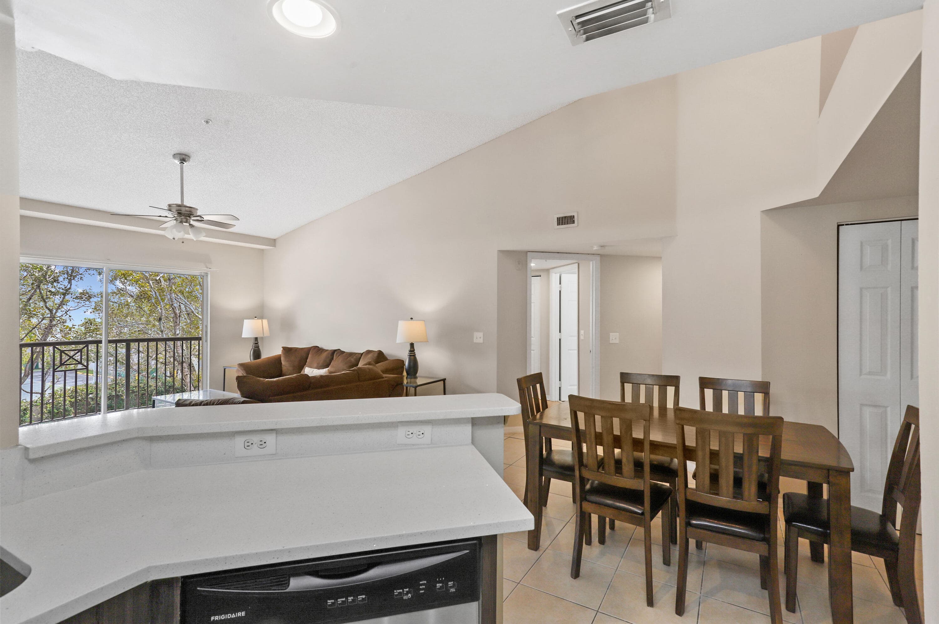 4159 N Haverhill Road 1319, West Palm Beach, FL 33417 — photo 8 of 26