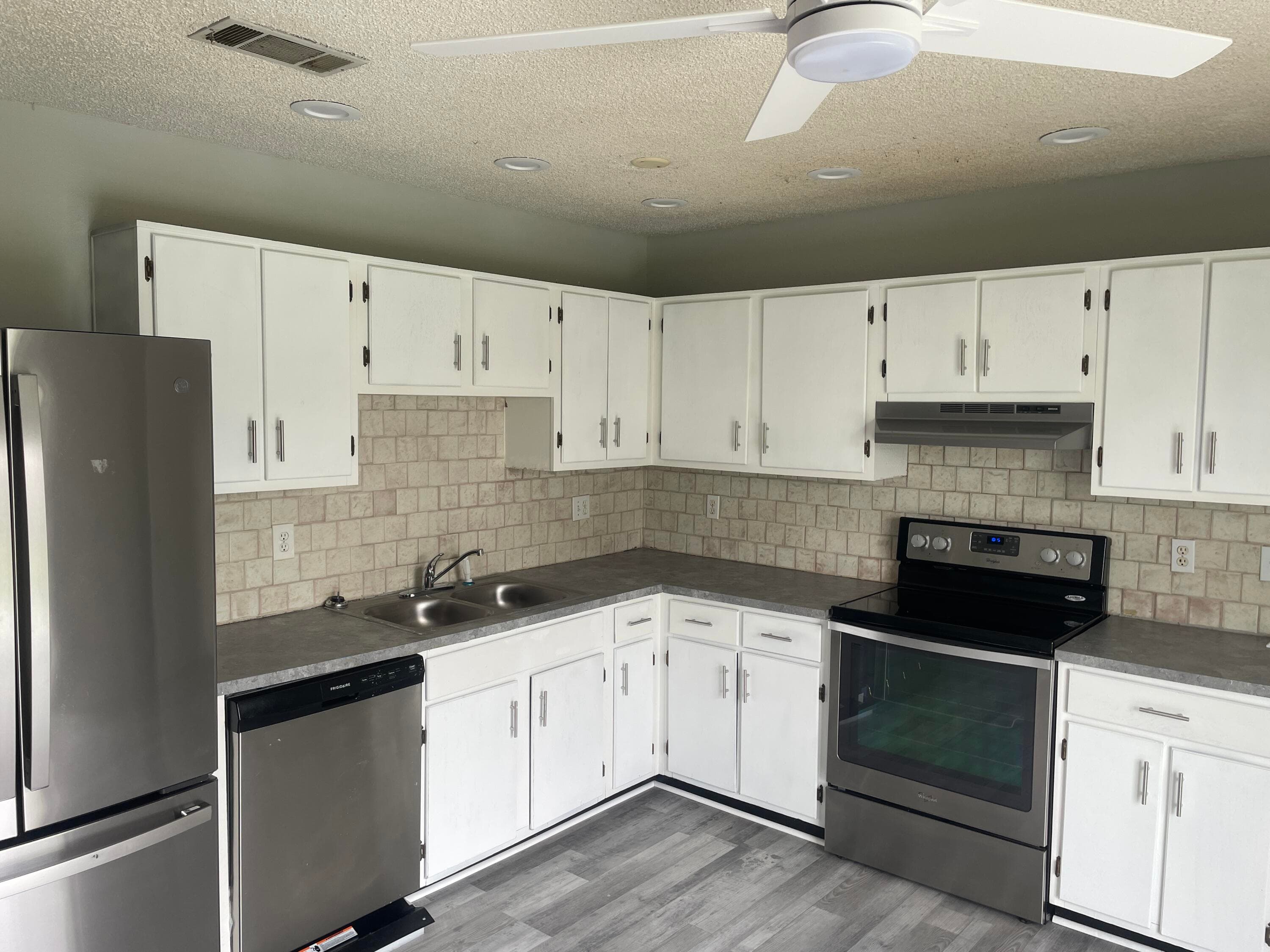 3611 Jupiter Boulevard SE, Palm Bay, FL 32909 — photo 3 of 20
