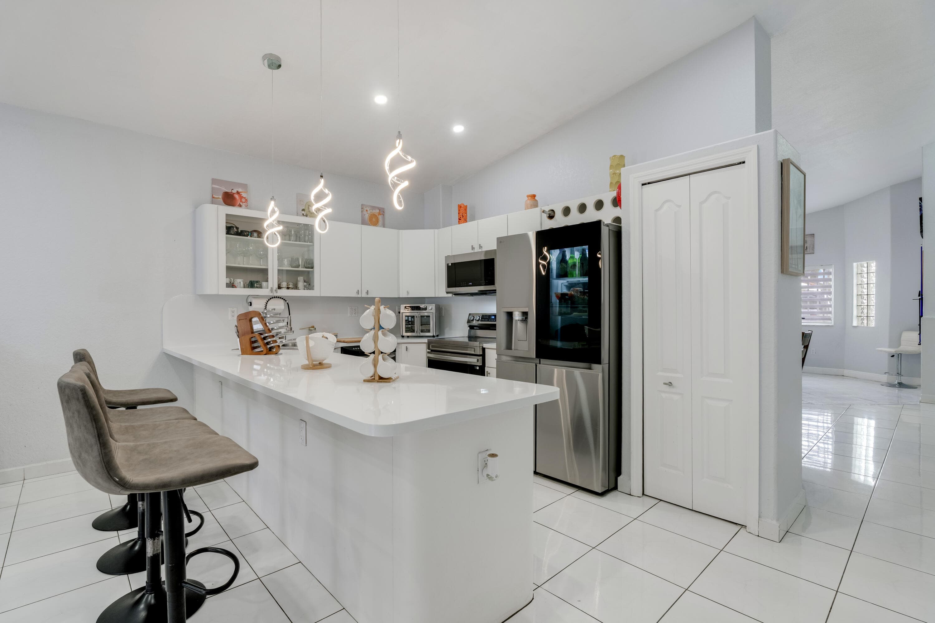 8771 NW 141st Terrace, Miami Lakes, FL 33018 — photo 19 of 37
