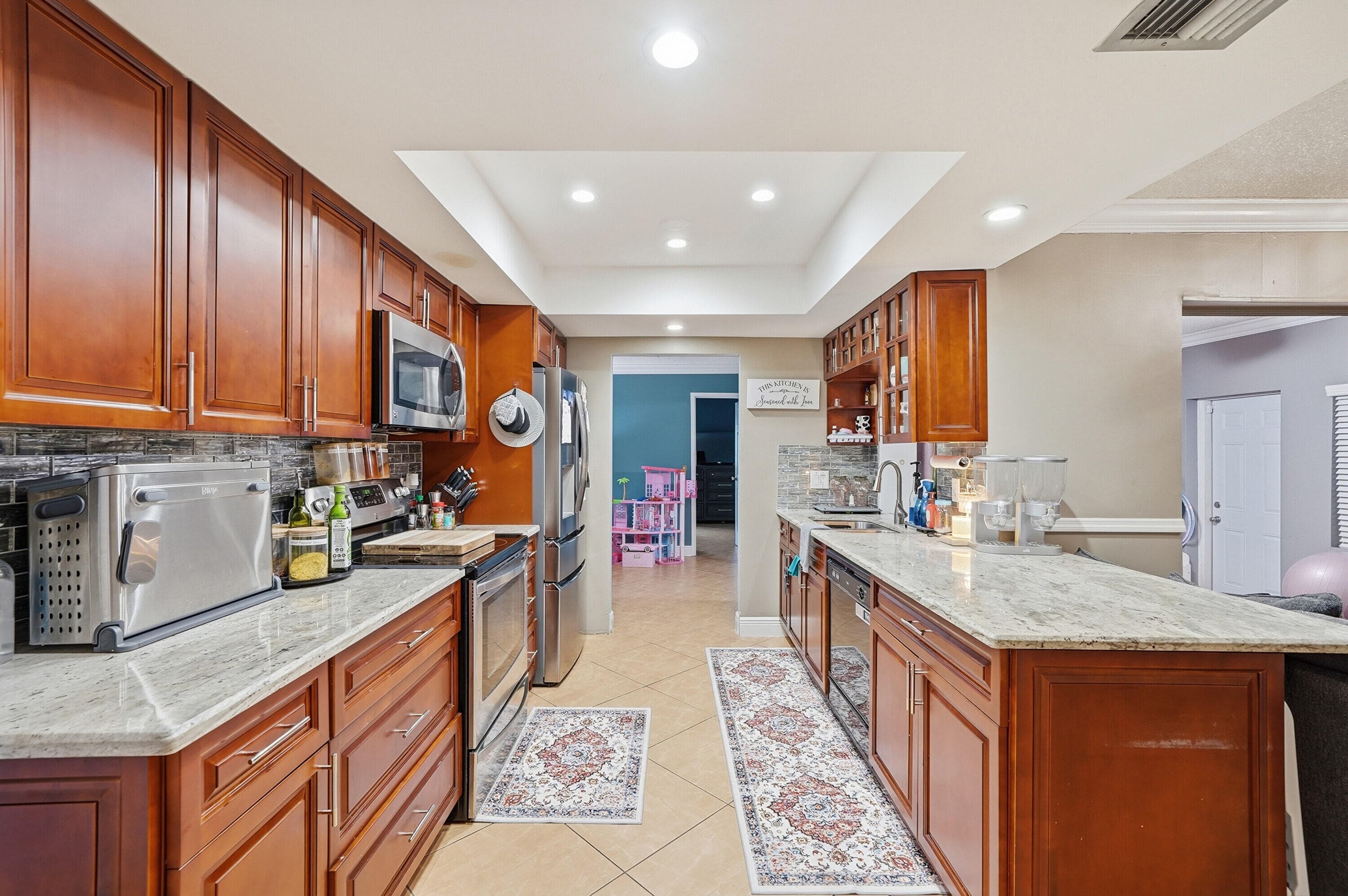 2301 NW 37th Avenue, Lauderdale Lakes, FL 33311 — photo 6 of 12