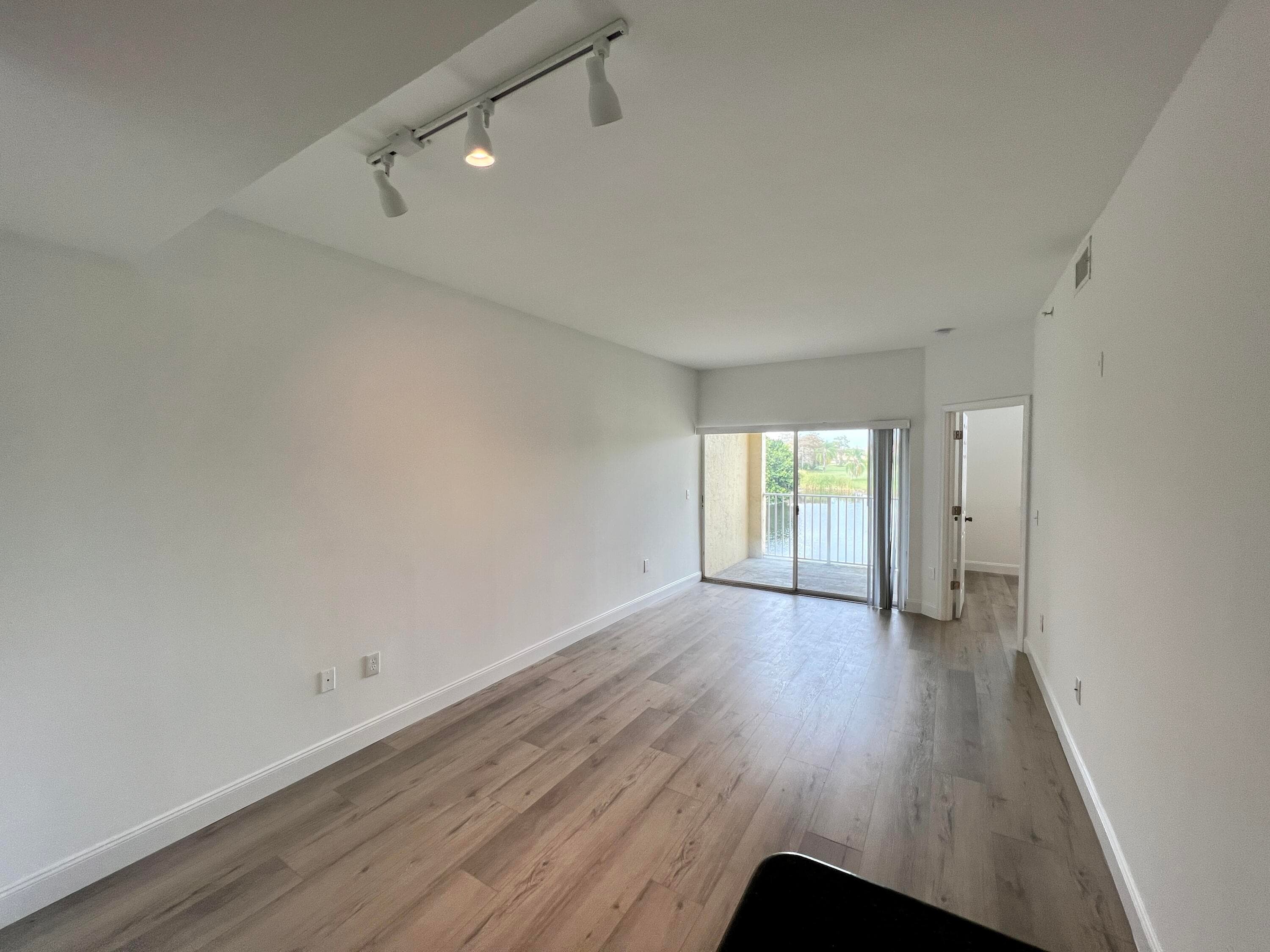 2040 Greenview Shores Boulevard 214, Wellington, FL 33414 — photo 5 of 16