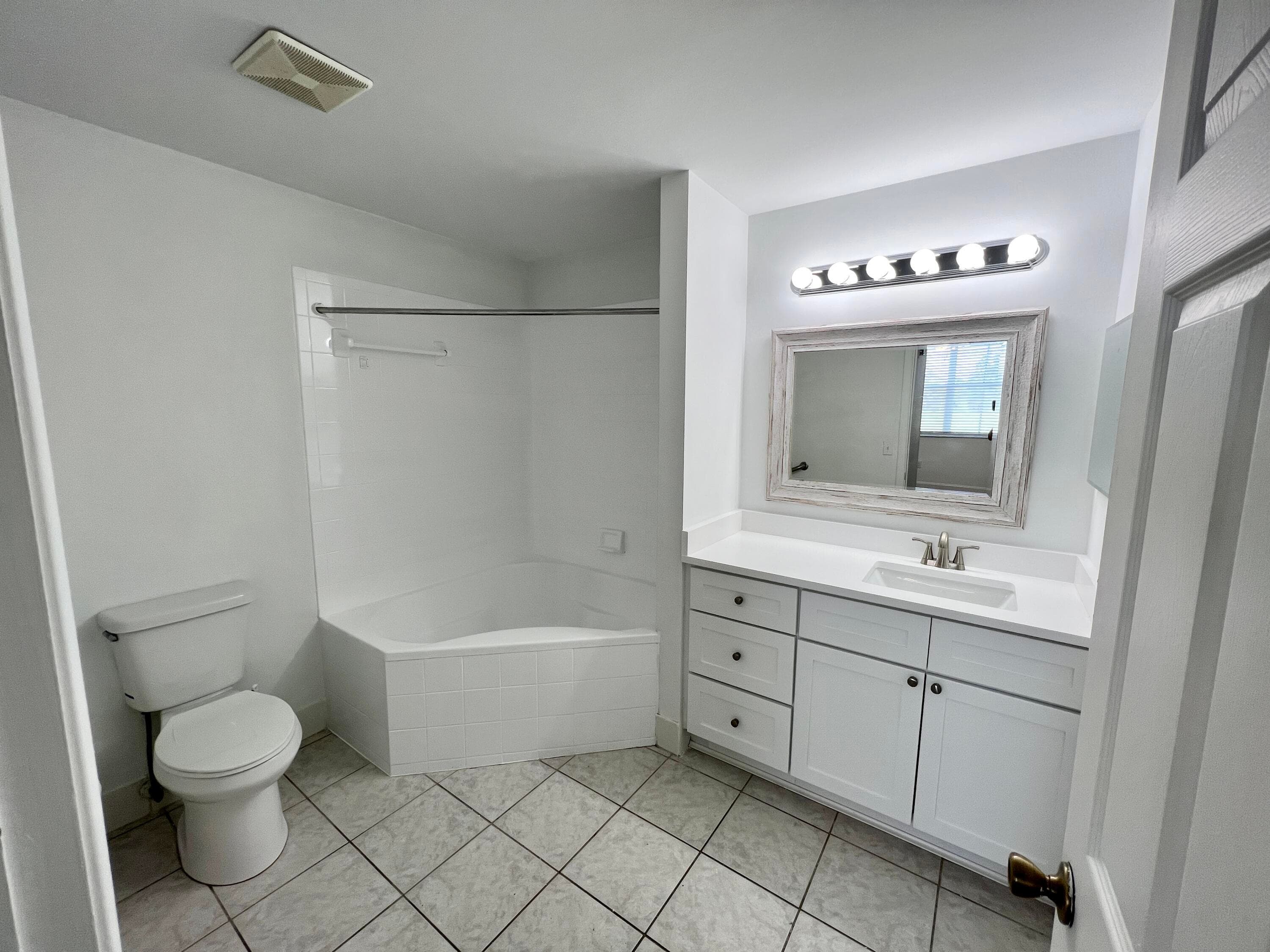2040 Greenview Shores Boulevard 214, Wellington, FL 33414 — photo 8 of 16