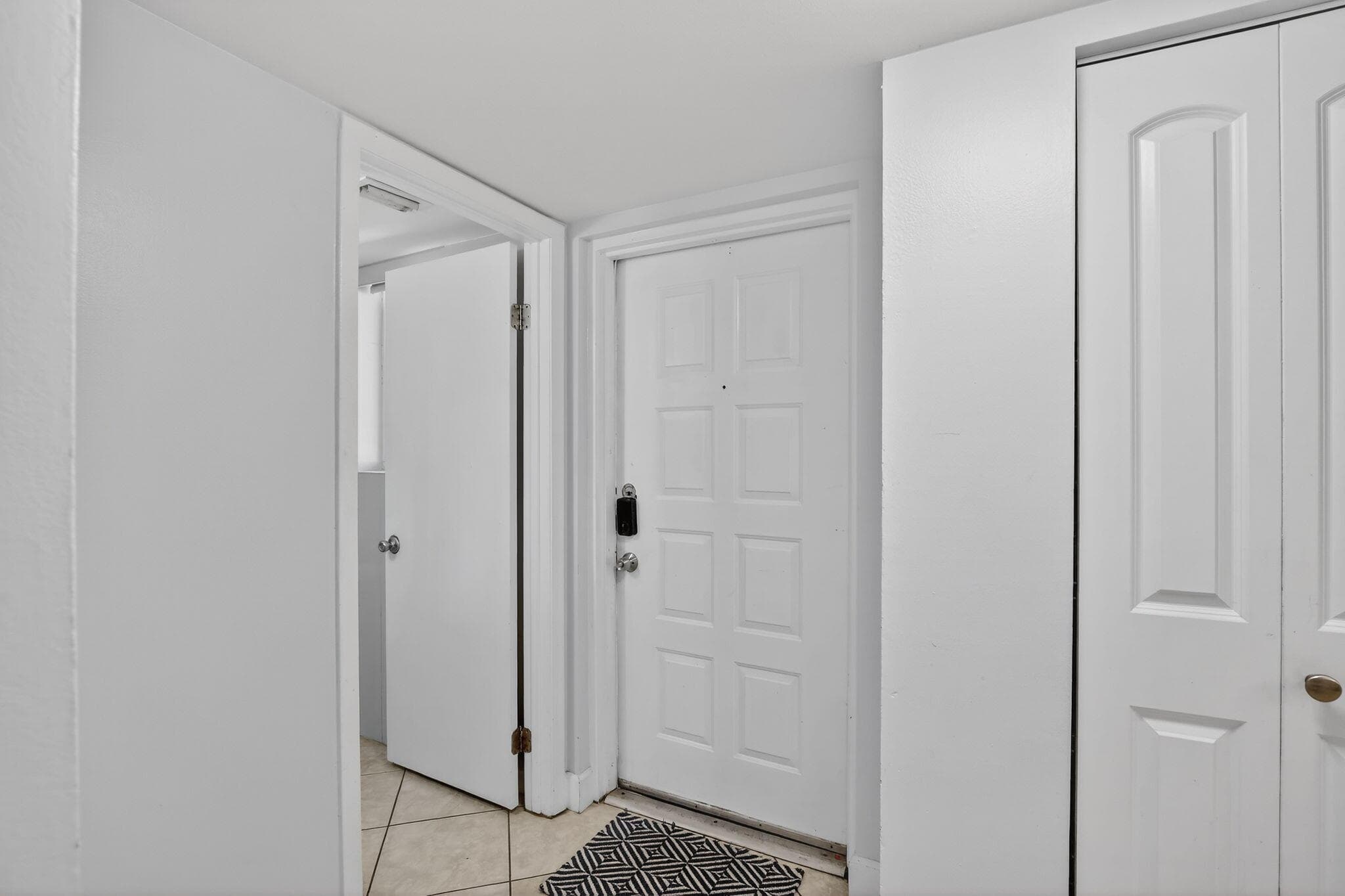 807 NW 91st Terrace NW 807, Plantation, FL 33324 — photo 2 of 58