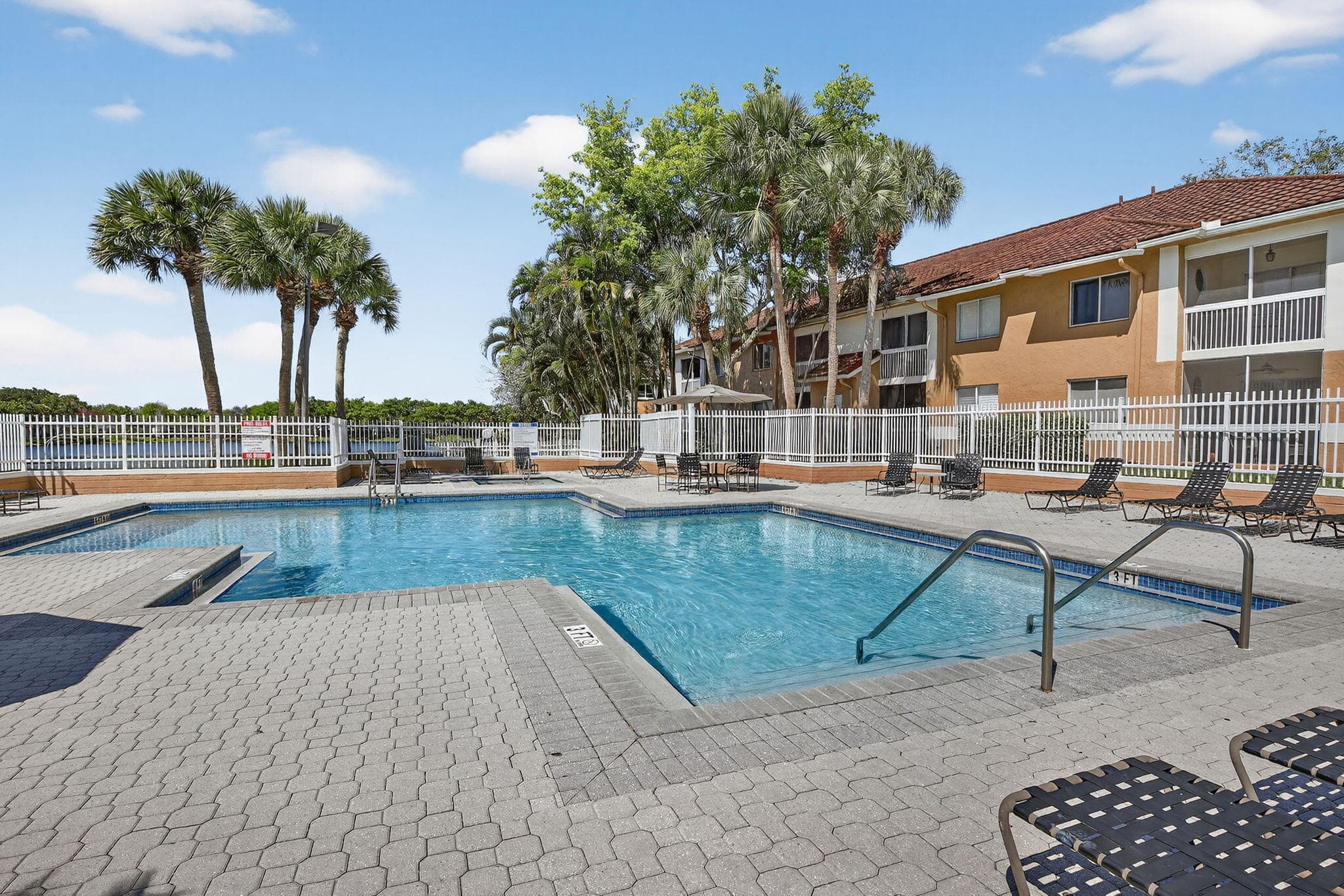 807 NW 91st Terrace NW 807, Plantation, FL 33324 — photo 39 of 58