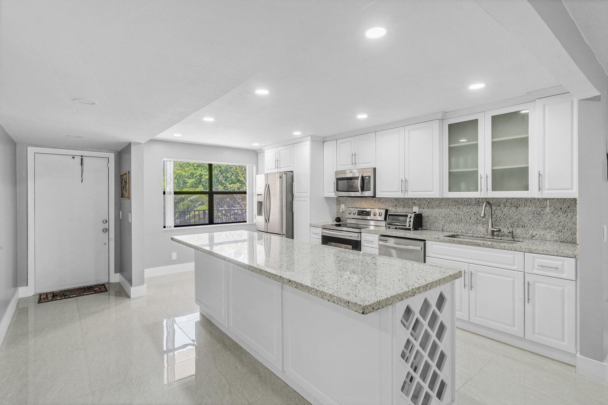 2704 NW 104th Avenue 210, Sunrise, FL 33322 — photo 7 of 65