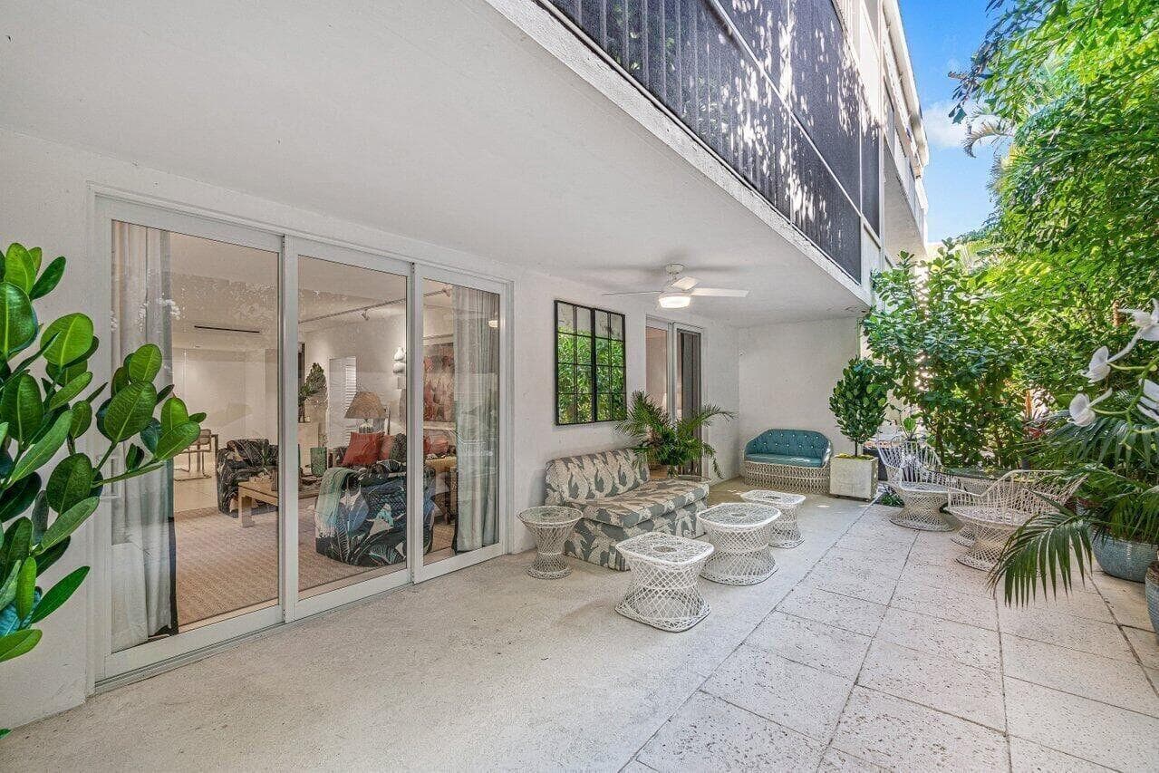 226 Brazilian Avenue 1a, Palm Beach, FL 33480 — photo 1 of 28