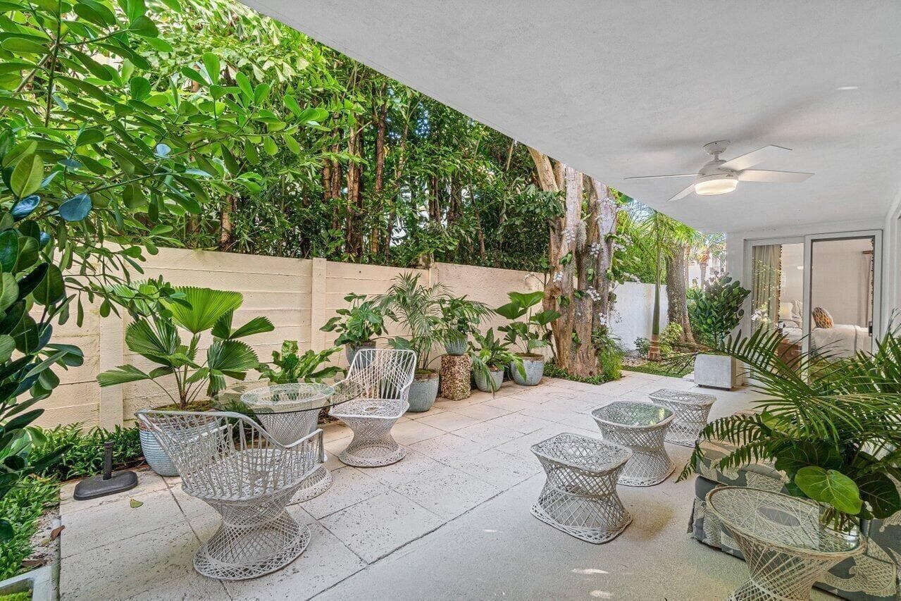 226 Brazilian Avenue 1a, Palm Beach, FL 33480 — photo 2 of 28