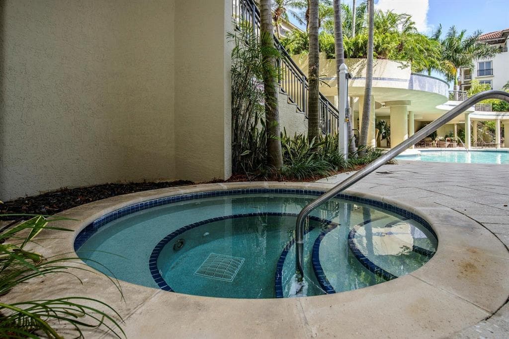 2609 NE 14th Avenue 113, Wilton Manors, FL 33334 — photo 53 of 70