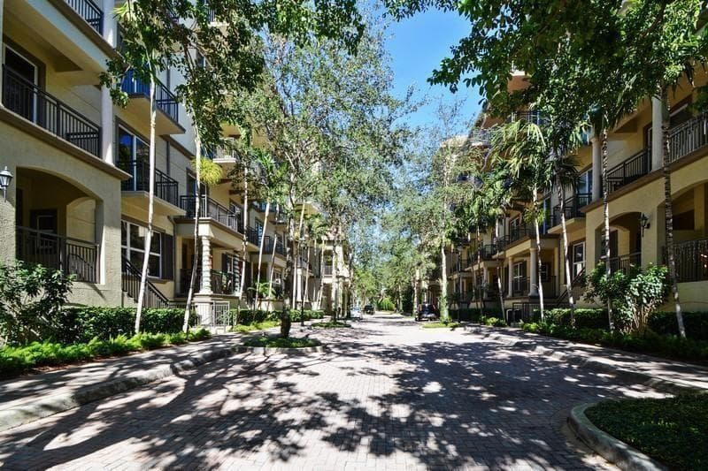 2609 NE 14th Avenue 113, Wilton Manors, FL 33334 — photo 63 of 70