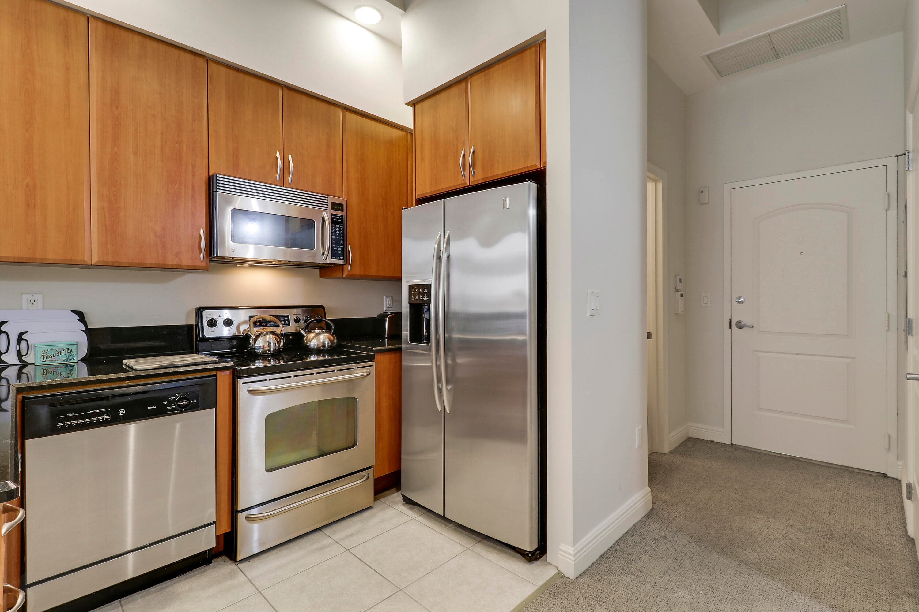 801 S Olive Avenue 223, West Palm Beach, FL 33401 — photo 5 of 39
