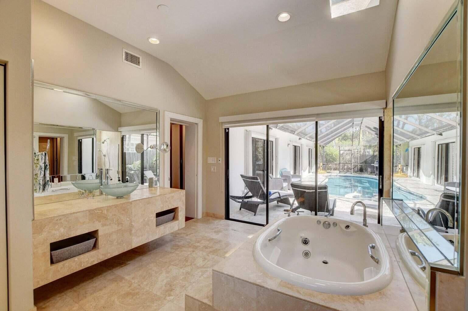 2700 Spanish River Road, Boca Raton, FL 33432 — photo 15 of 20