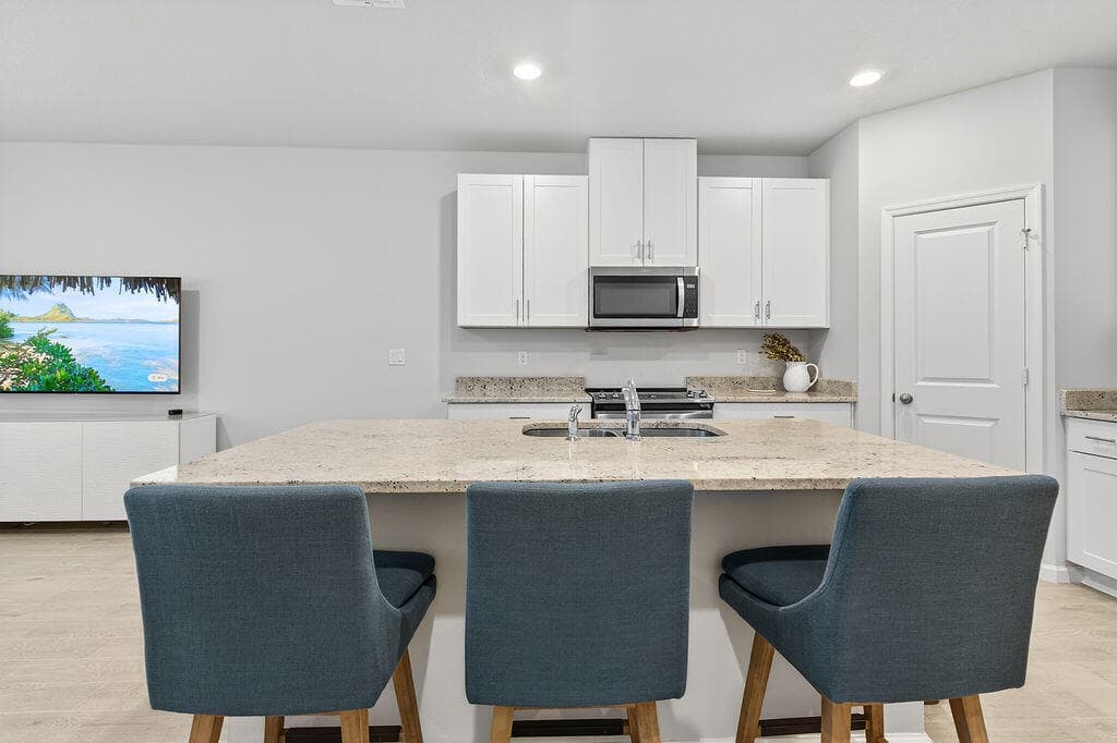 5696 SE Edgewater Circle, Stuart, FL 34997 — photo 3 of 29