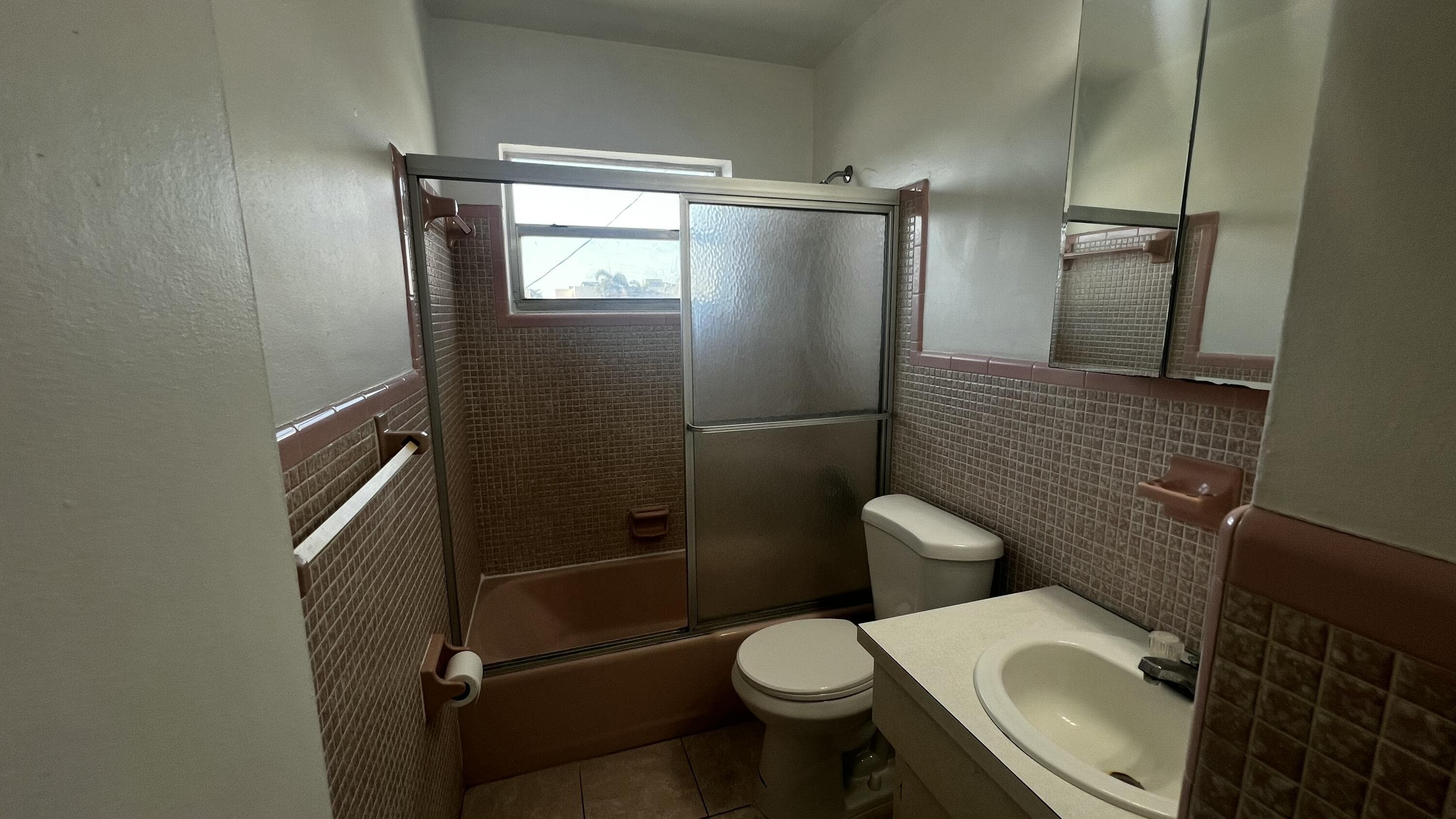13 NE 2nd Avenue 201, Dania Beach, FL 33004 — photo 4 of 14