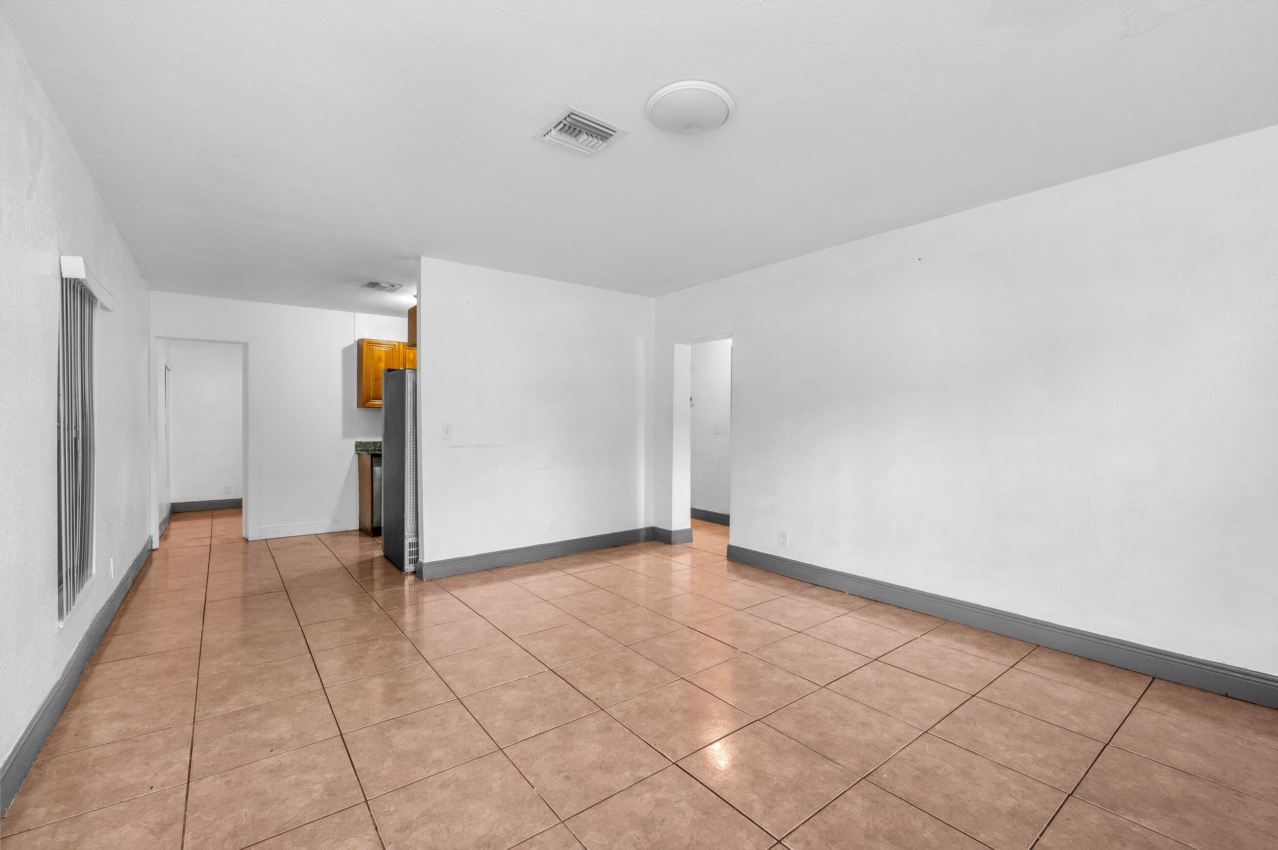 124 SW 10th Avenue, Boynton Beach, FL 33435 — photo 3 of 19