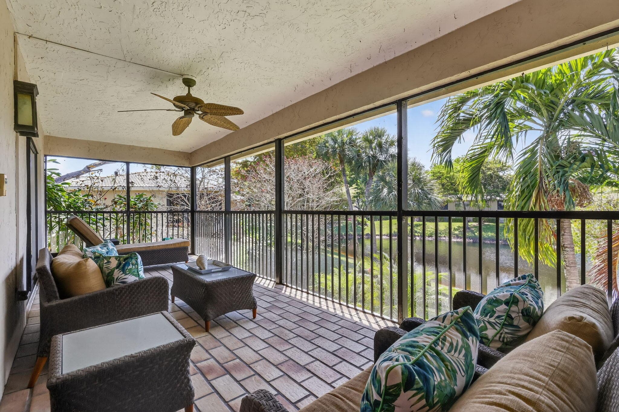 41 Stratford Lane W B, Boynton Beach, FL 33436 — photo 2 of 68