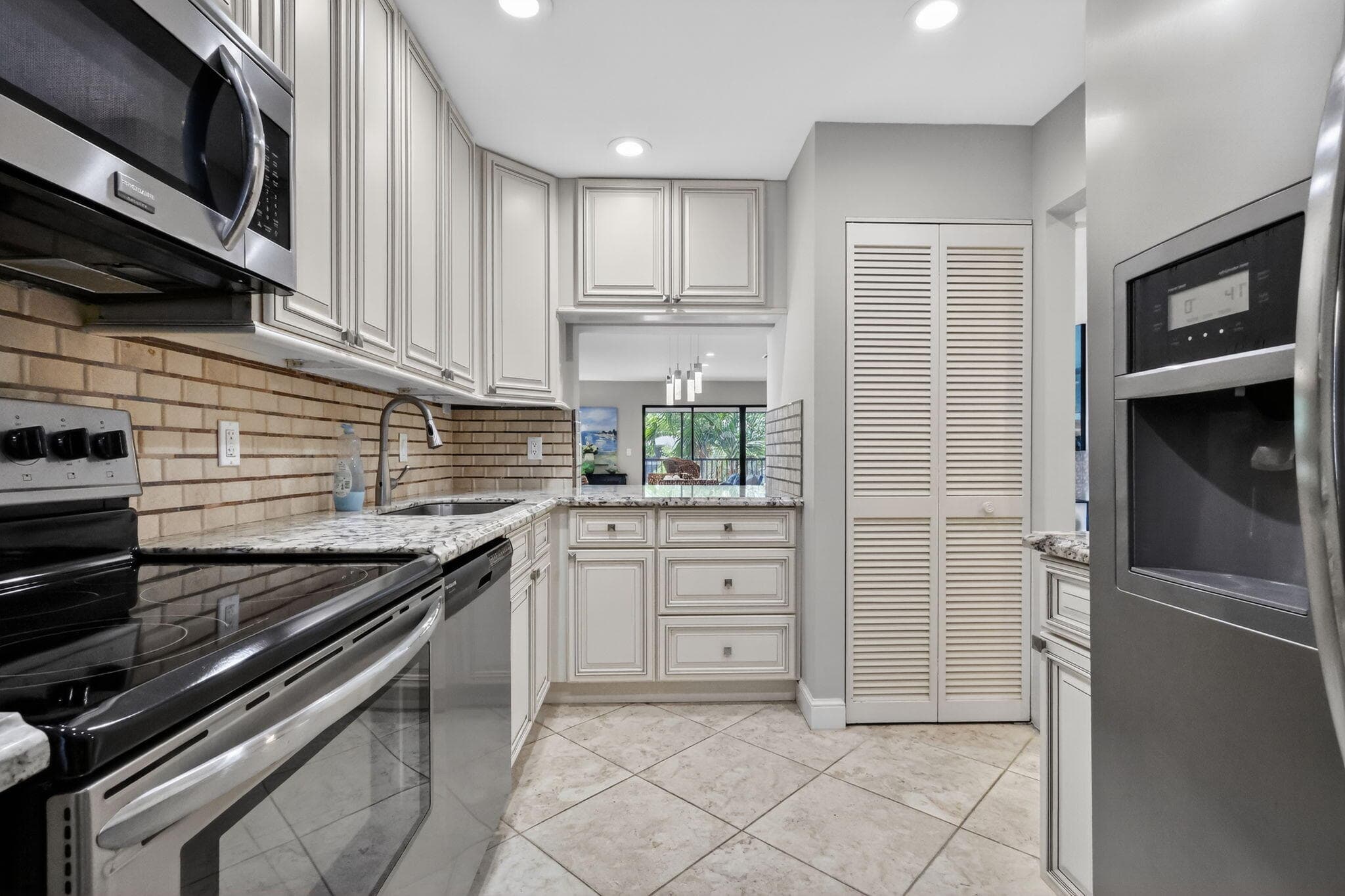 41 Stratford Lane W B, Boynton Beach, FL 33436 — photo 18 of 68