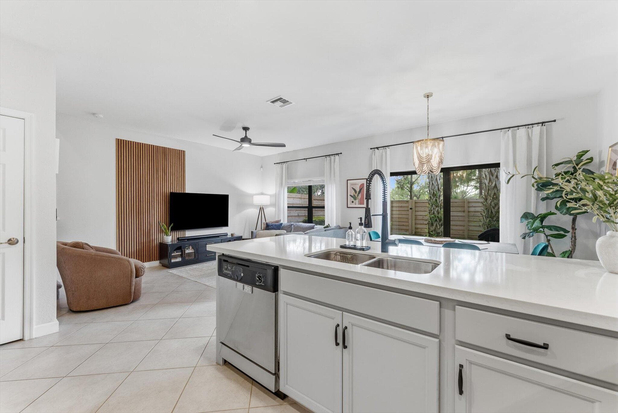 4660 Silver Saw Lane, Lake Worth, FL 33463 — photo 15 of 44