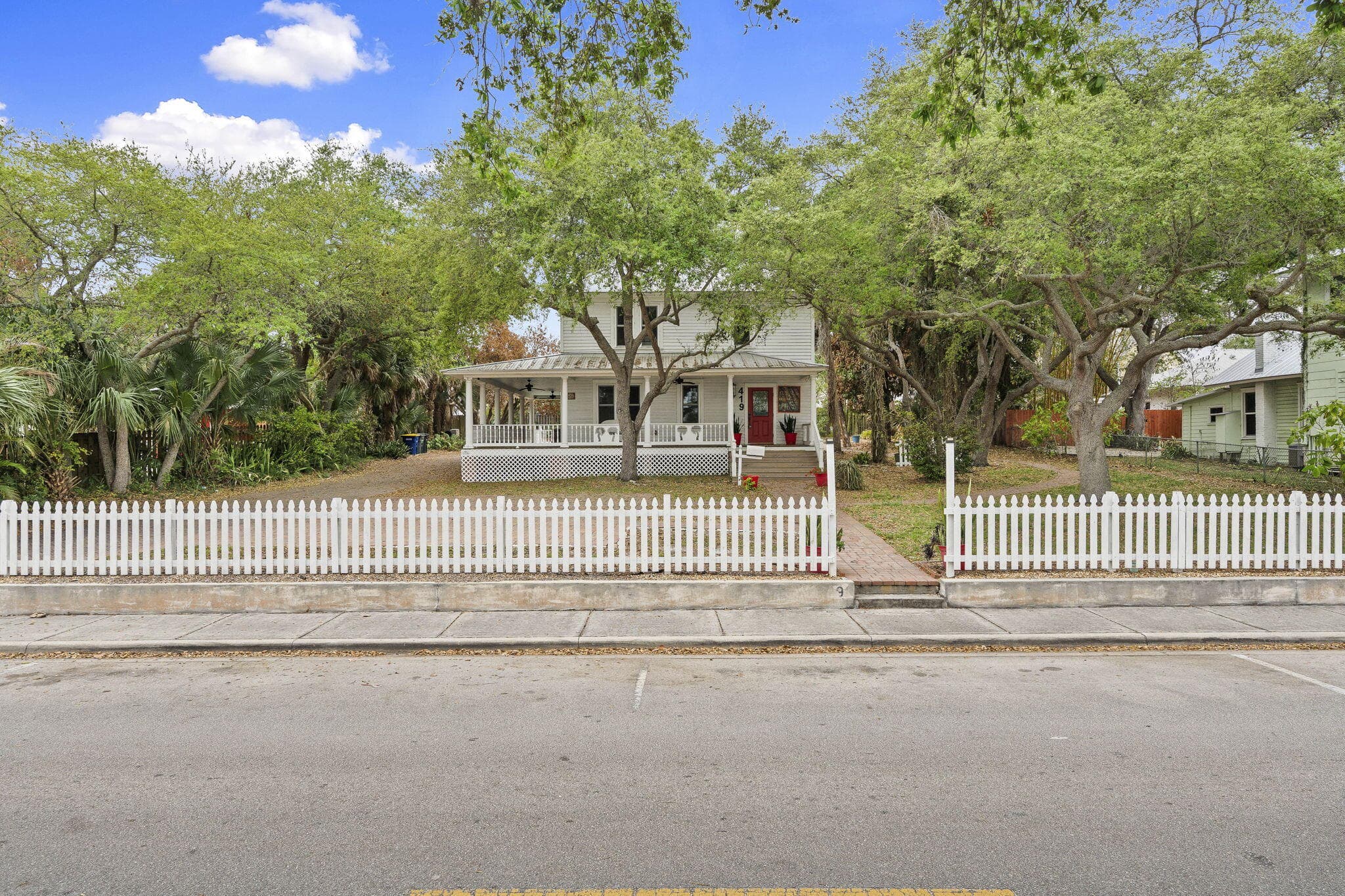 419 N 2nd Street, Fort Pierce, FL 34950 — photo 8 of 42