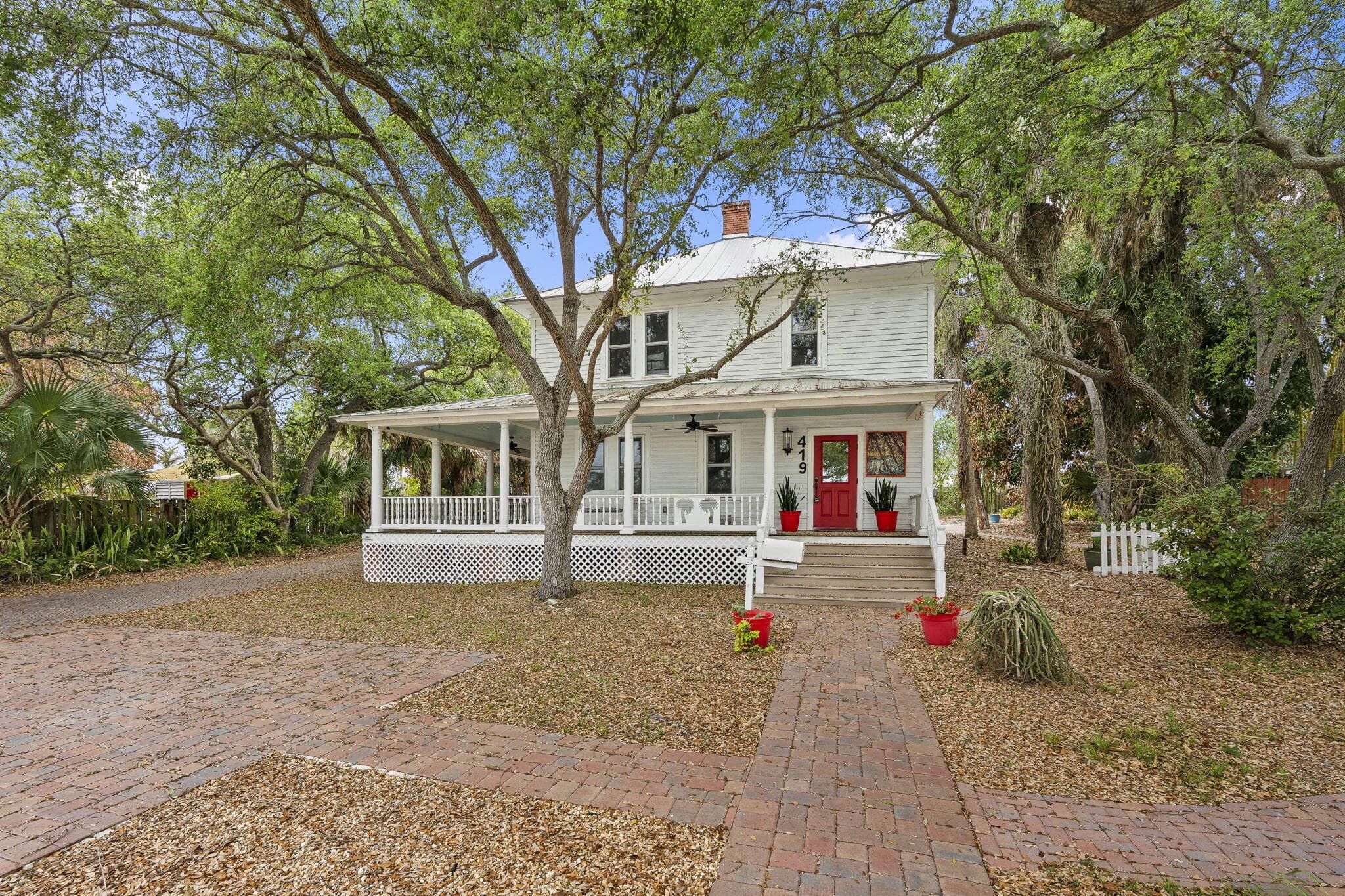 419 N 2nd Street, Fort Pierce, FL 34950 — photo 9 of 42