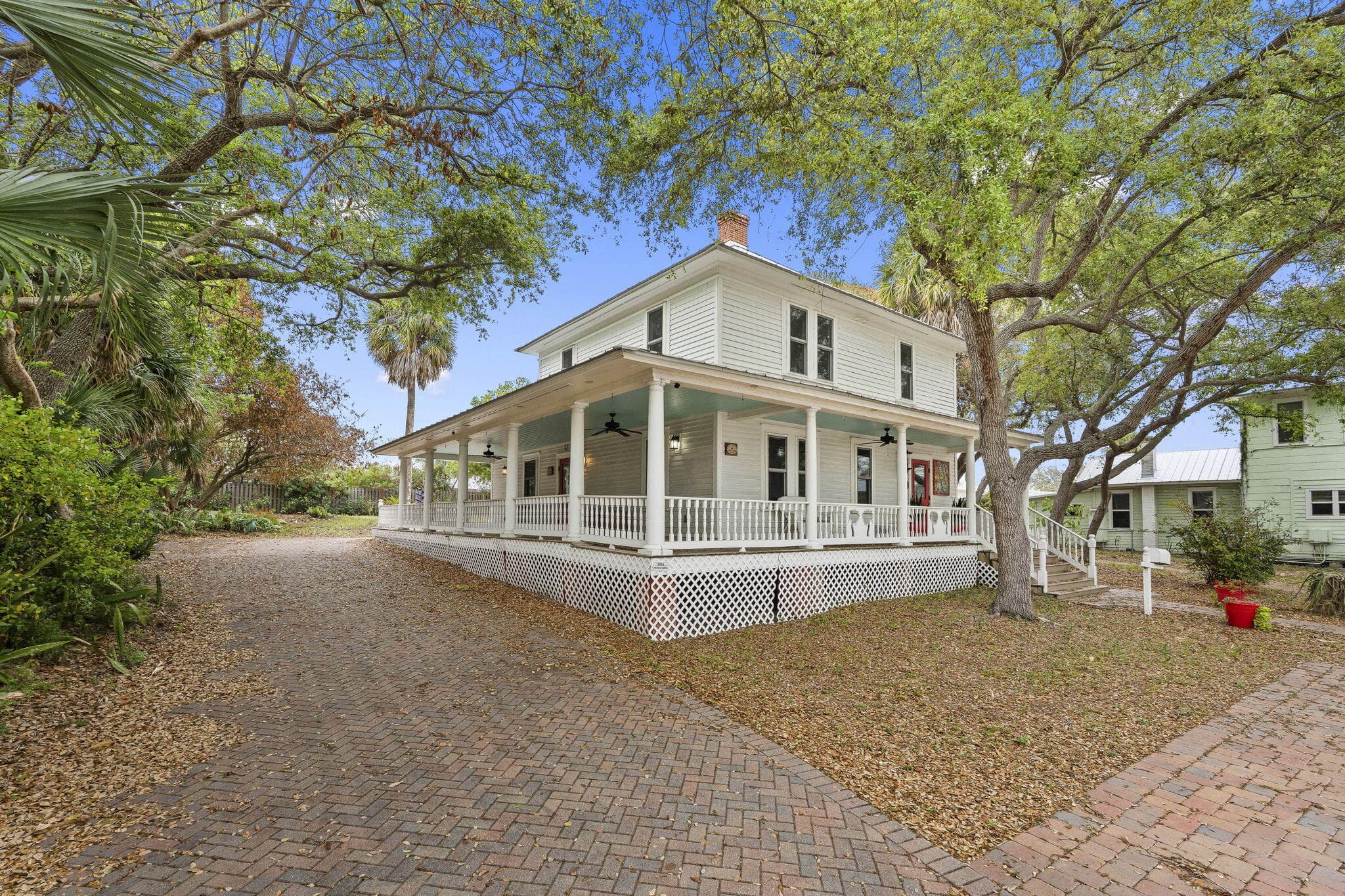 419 N 2nd Street, Fort Pierce, FL 34950 — photo 11 of 42