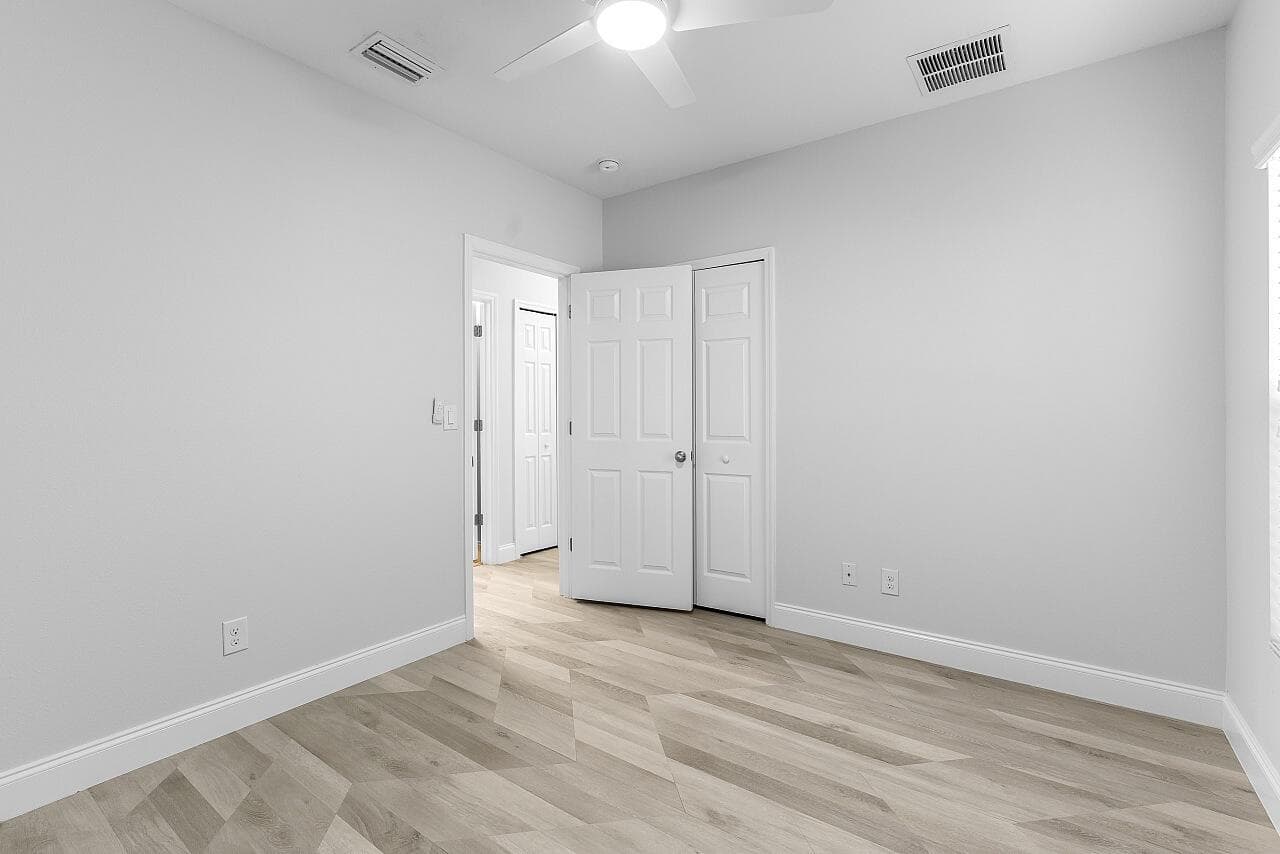 535 Valencia Circle SW, Vero Beach, FL 32968 — photo 37 of 43