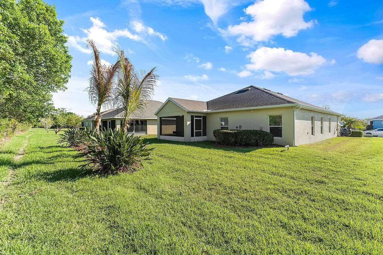 535 Valencia Circle SW, Vero Beach, FL 32968 — photo 42 of 43