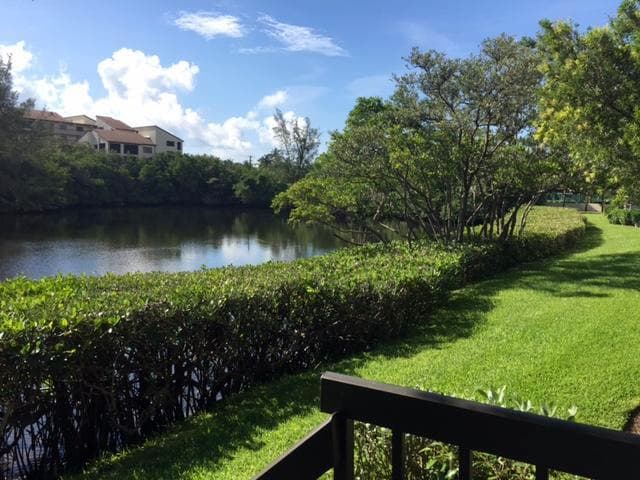 2206 S Fairway Dr S S, Jupiter, FL 33477 — photo 22 of 31