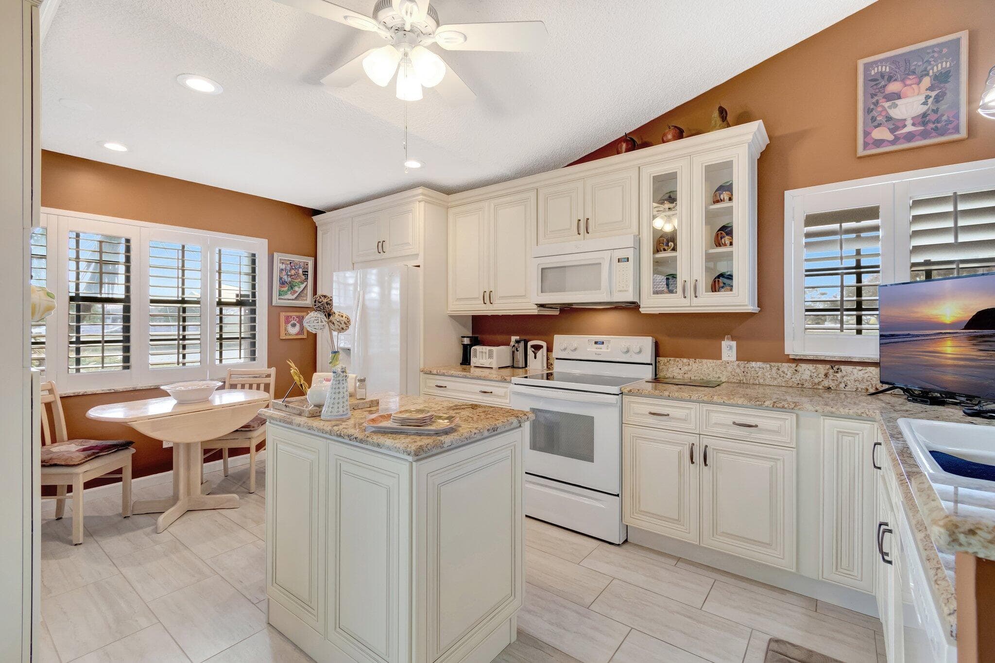 8240 Waterline Drive, Boynton Beach, FL 33472 — photo 14 of 47