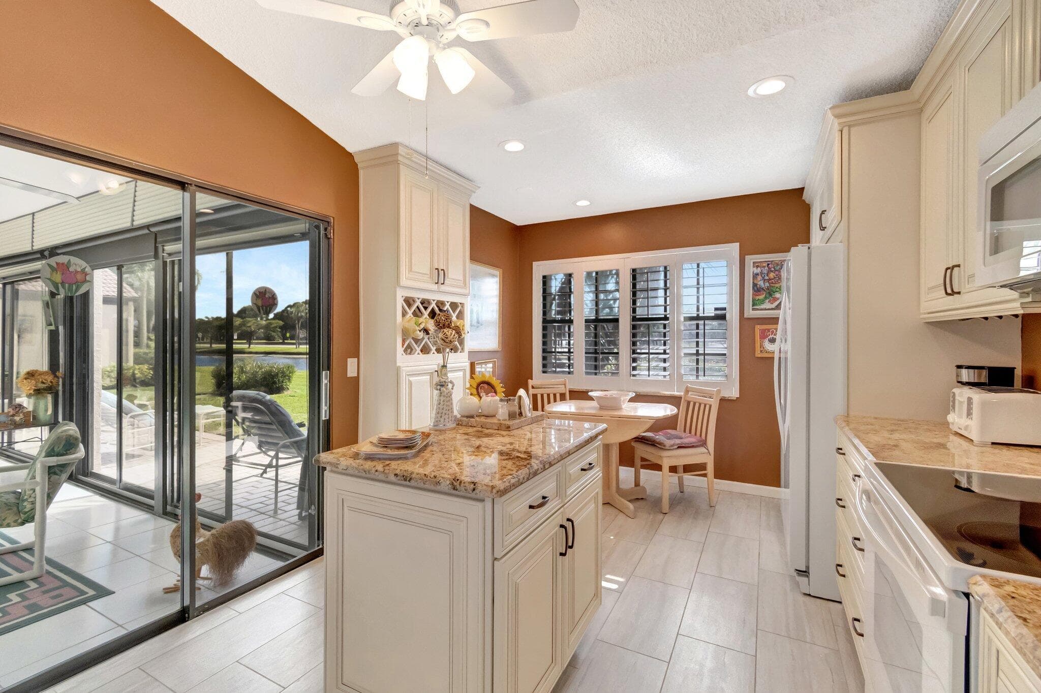 8240 Waterline Drive, Boynton Beach, FL 33472 — photo 18 of 47