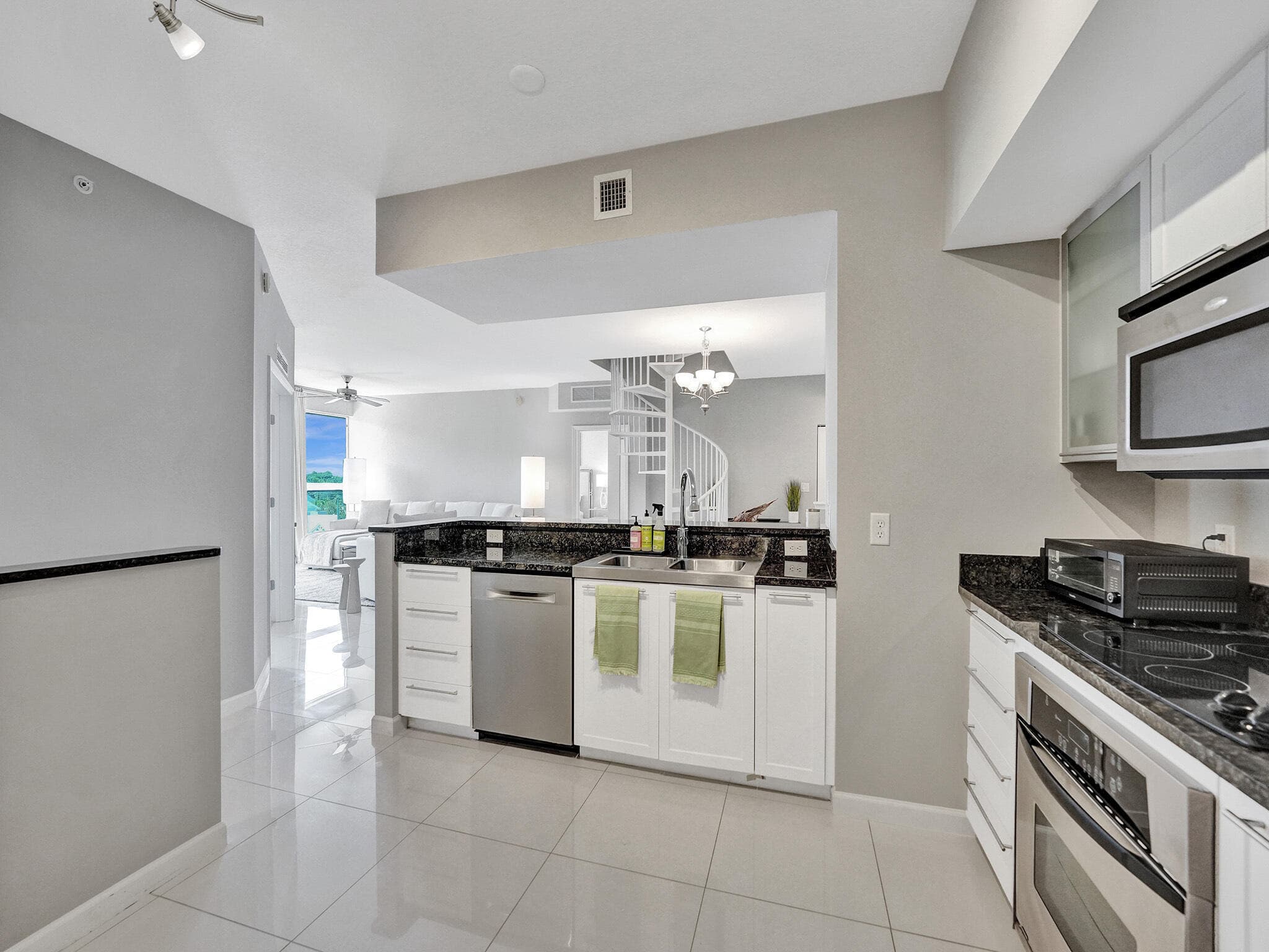 225 NE 1st Street 412, Delray Beach, FL 33444 — photo 9 of 49